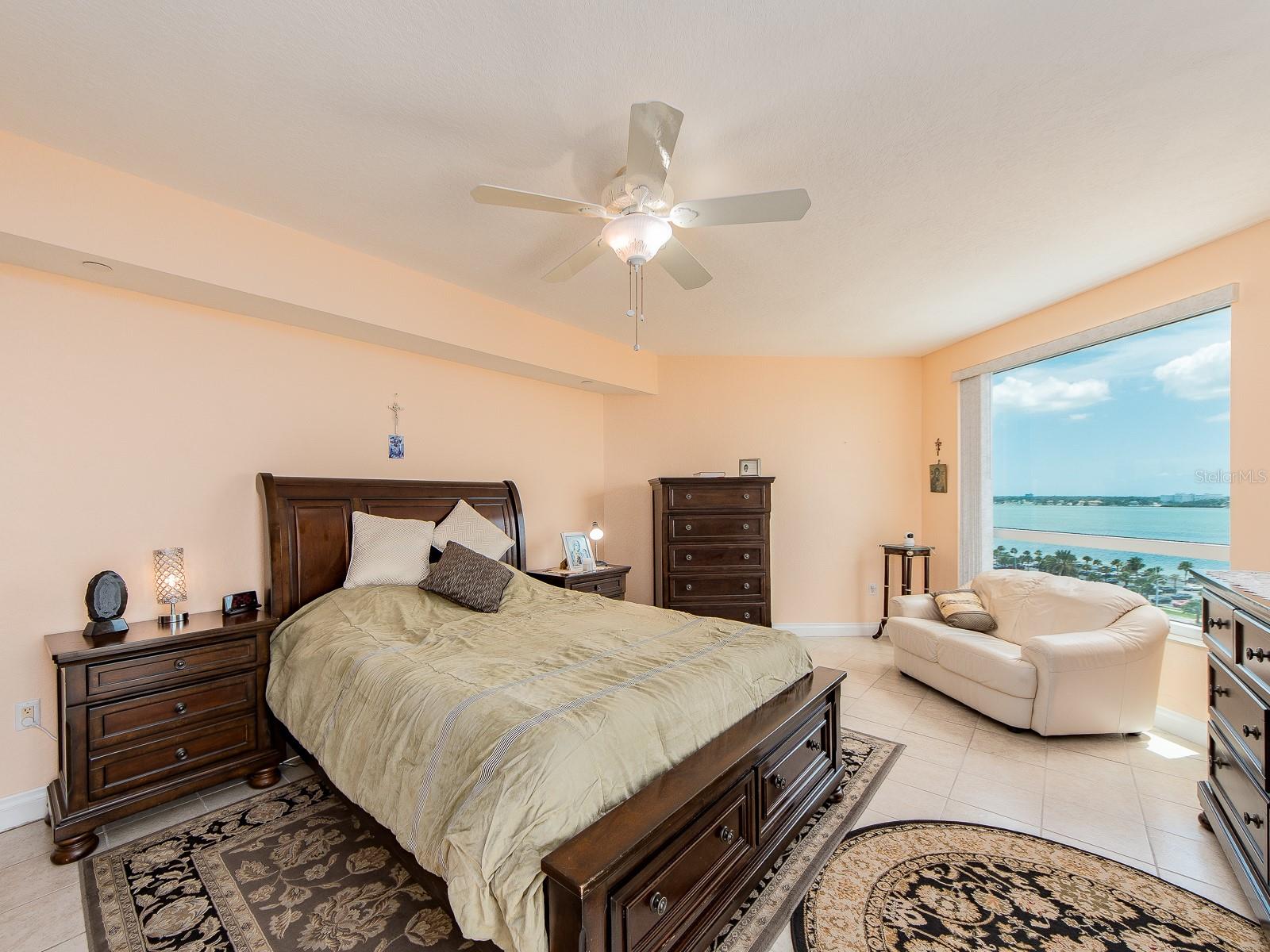 1180 Gulf Blvd #906 Property Photo 21