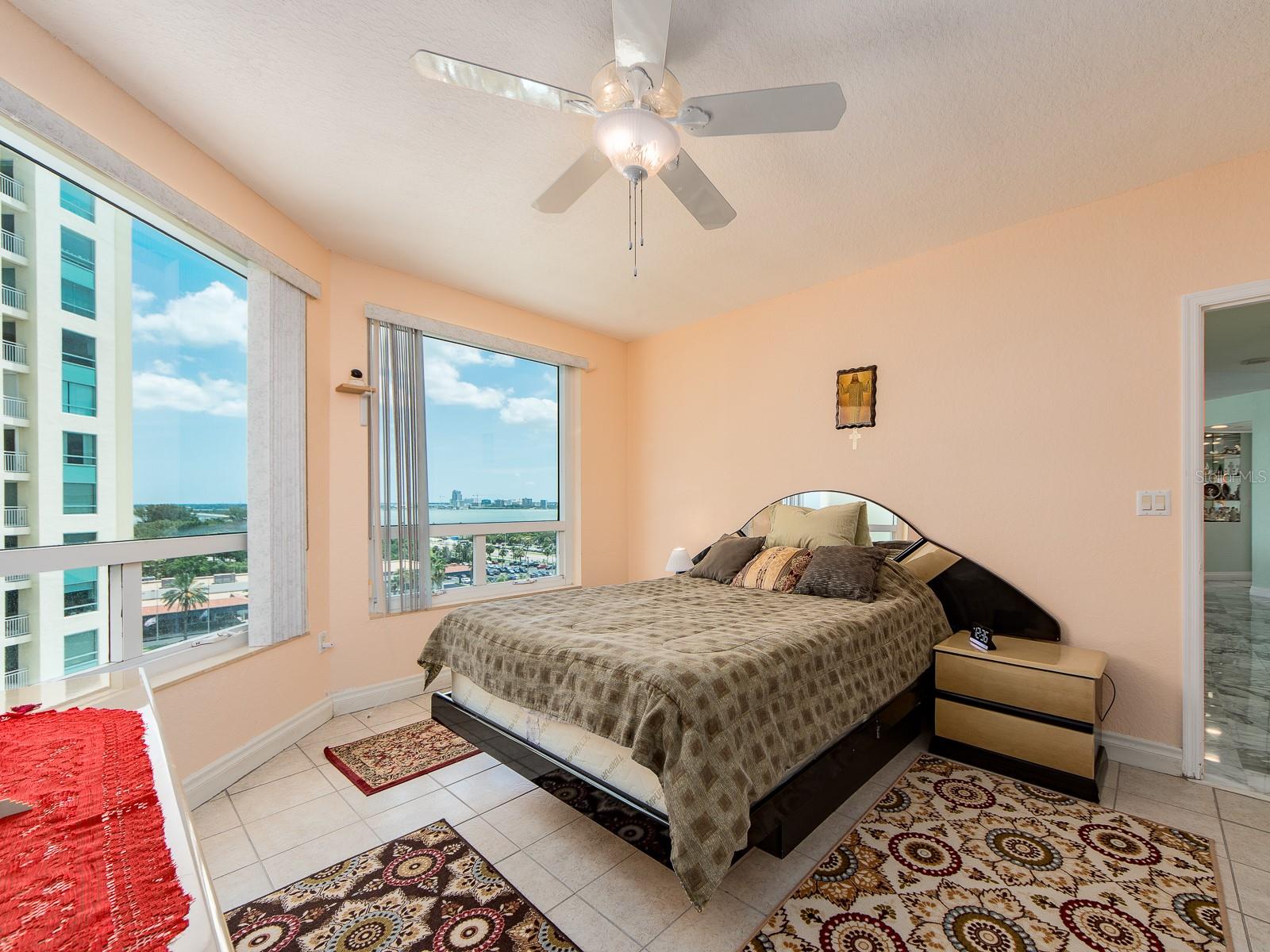 1180 Gulf Blvd #906 Property Photo 31