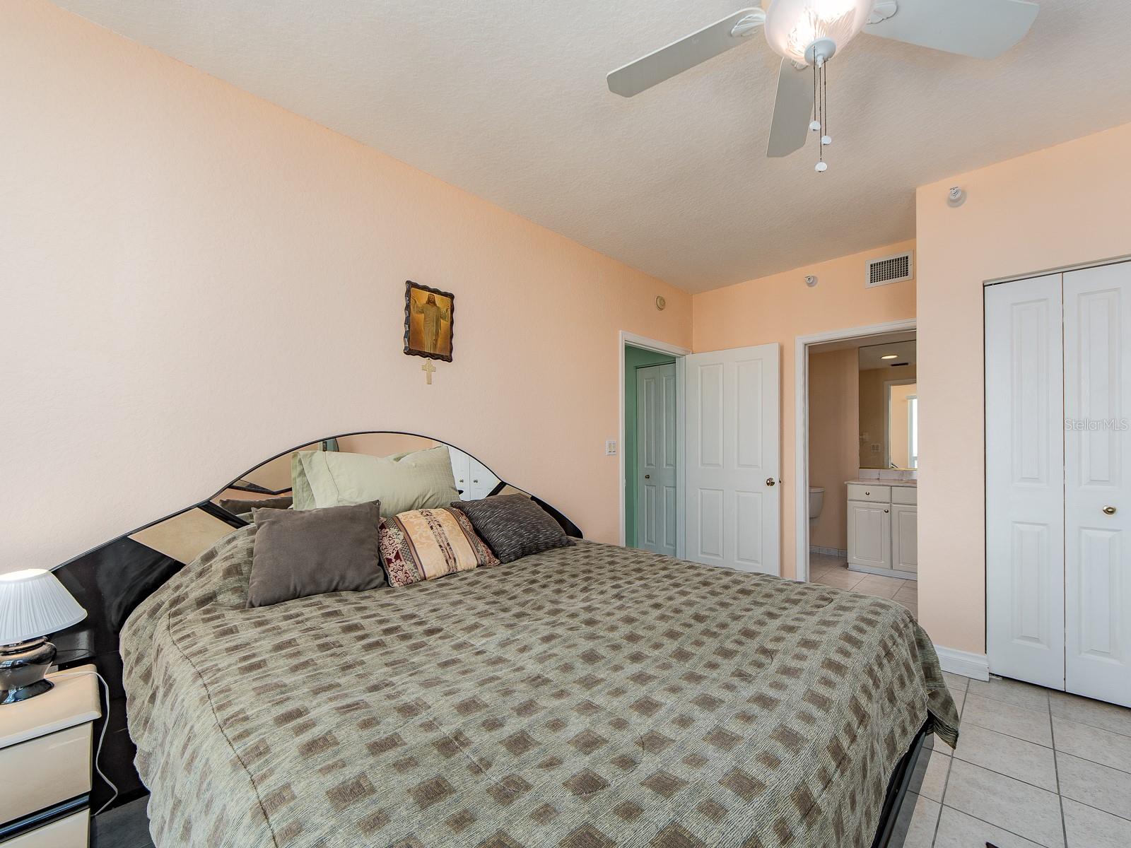 1180 Gulf Blvd #906 Property Photo 32