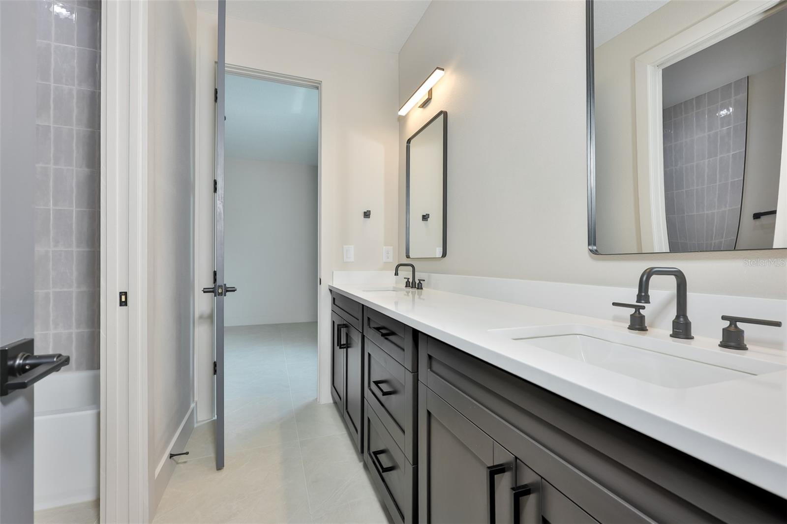 3506 W Rogers Ave Property Photo 54