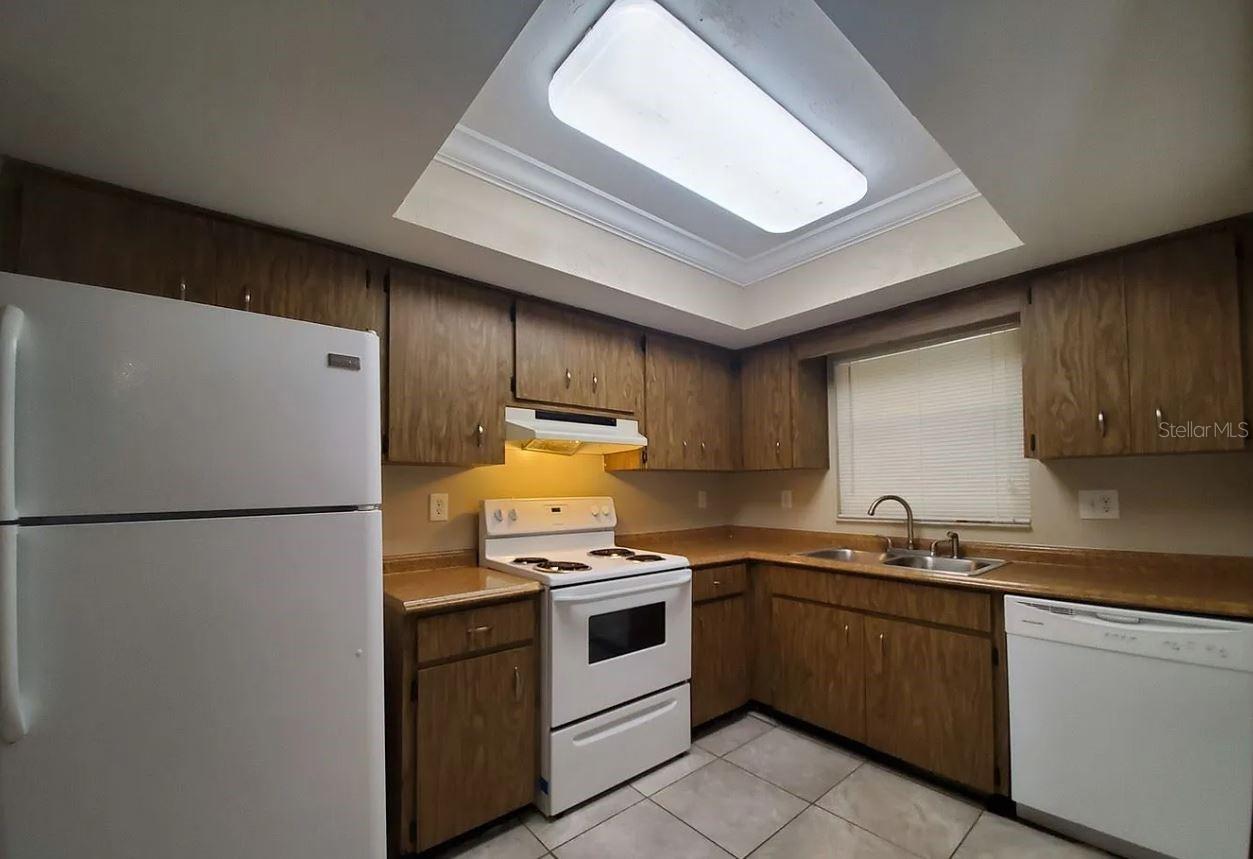 3366 Camelot Dr #a & B Property Photo 9