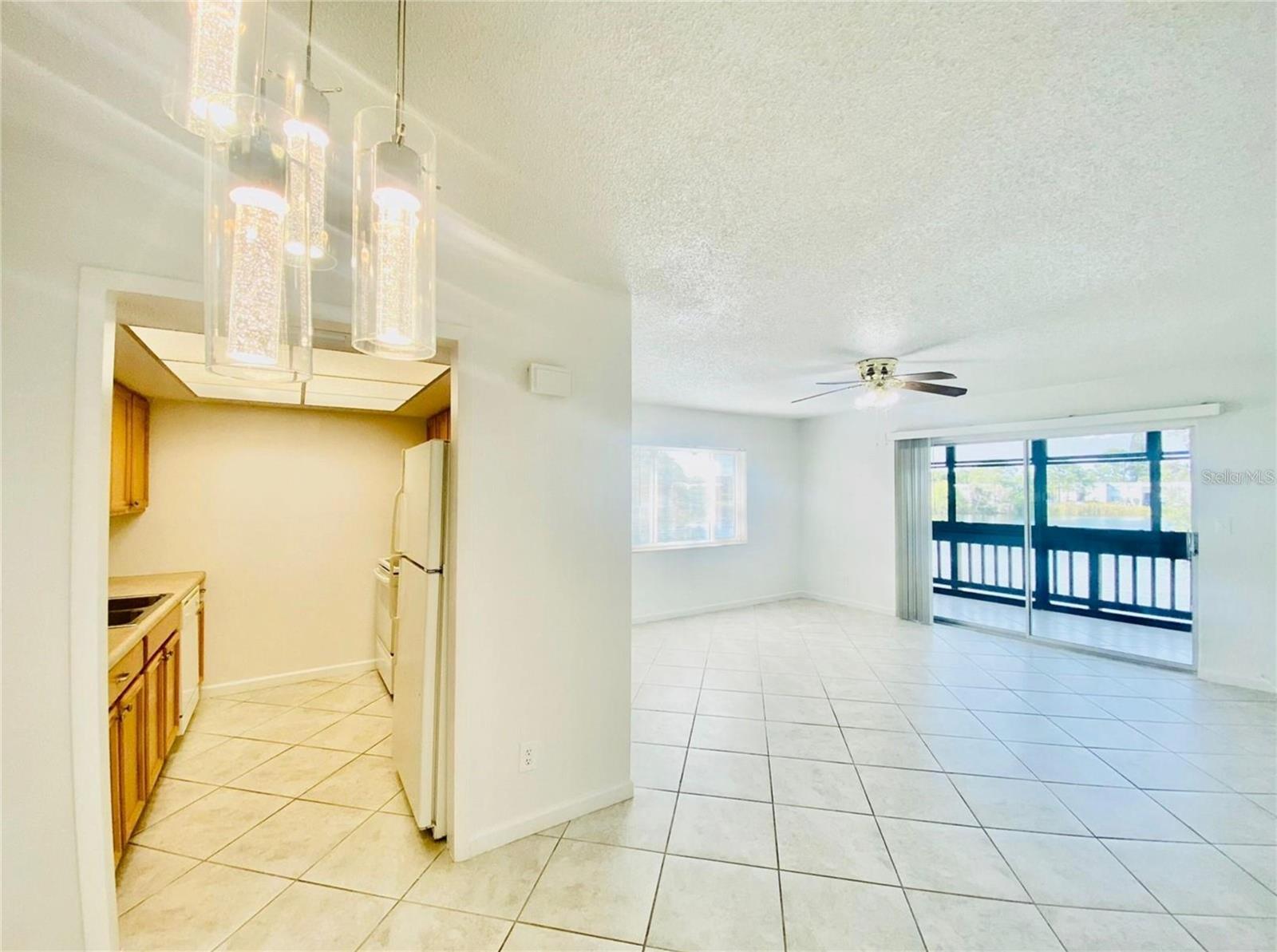 633 N Keene Rd #apt C Property Photo 4