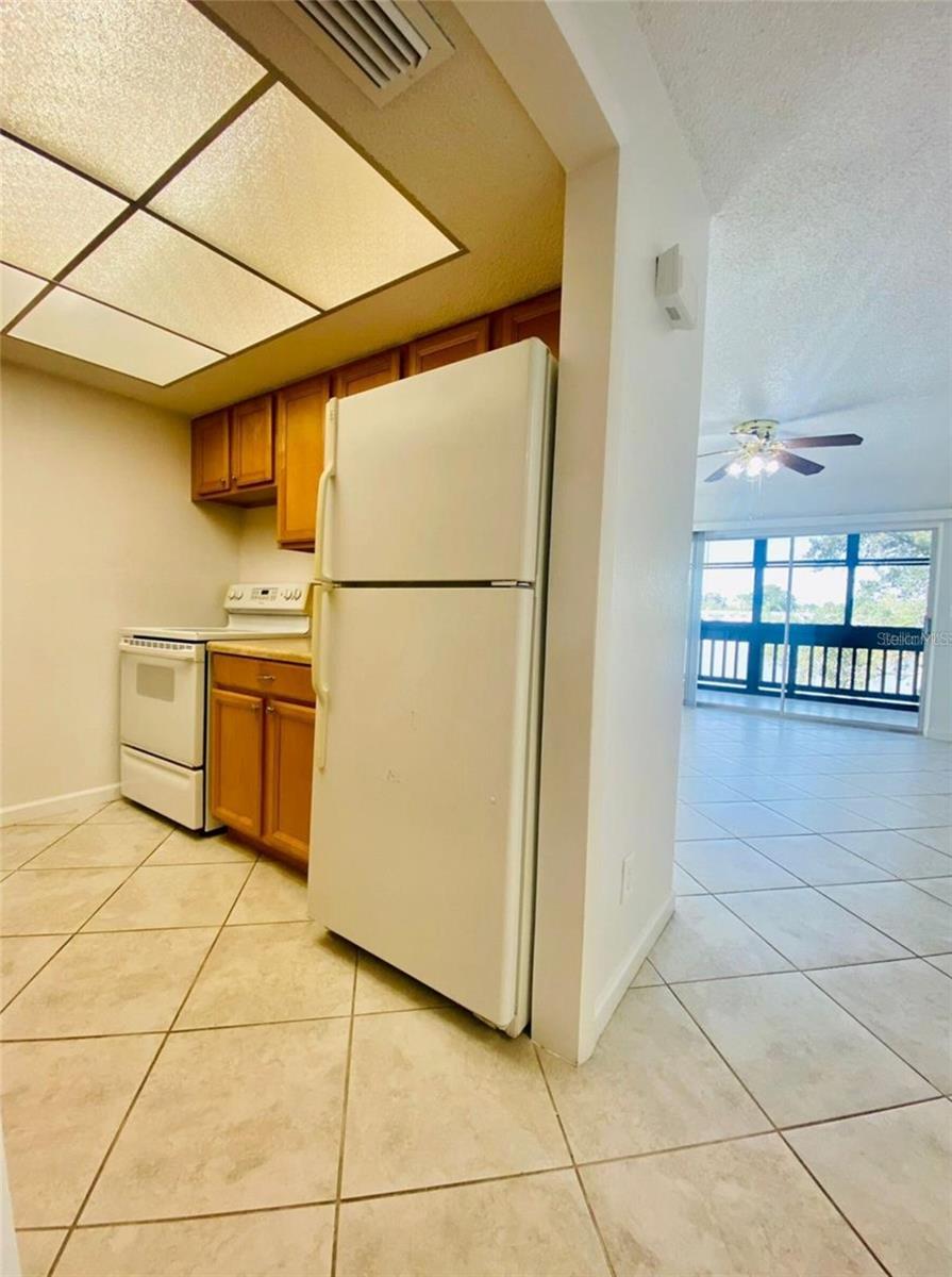 633 N Keene Rd #apt C Property Photo 5