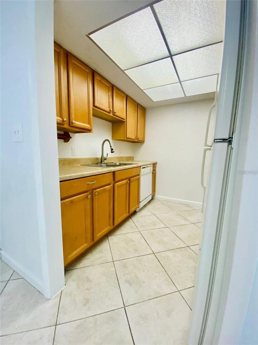 633 N Keene Rd #apt C Property Photo 6