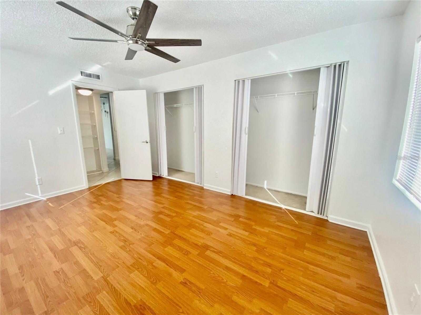 633 N Keene Rd #apt C Property Photo 13
