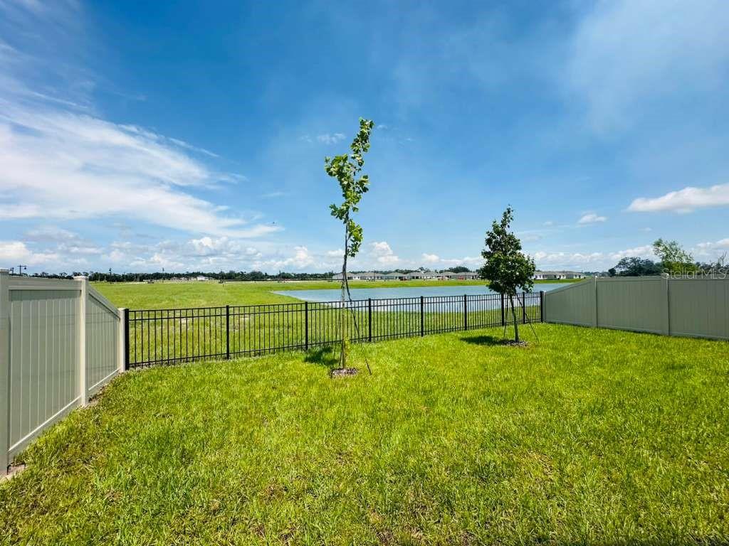 10473 Curving Creek Loop Property Photo 4