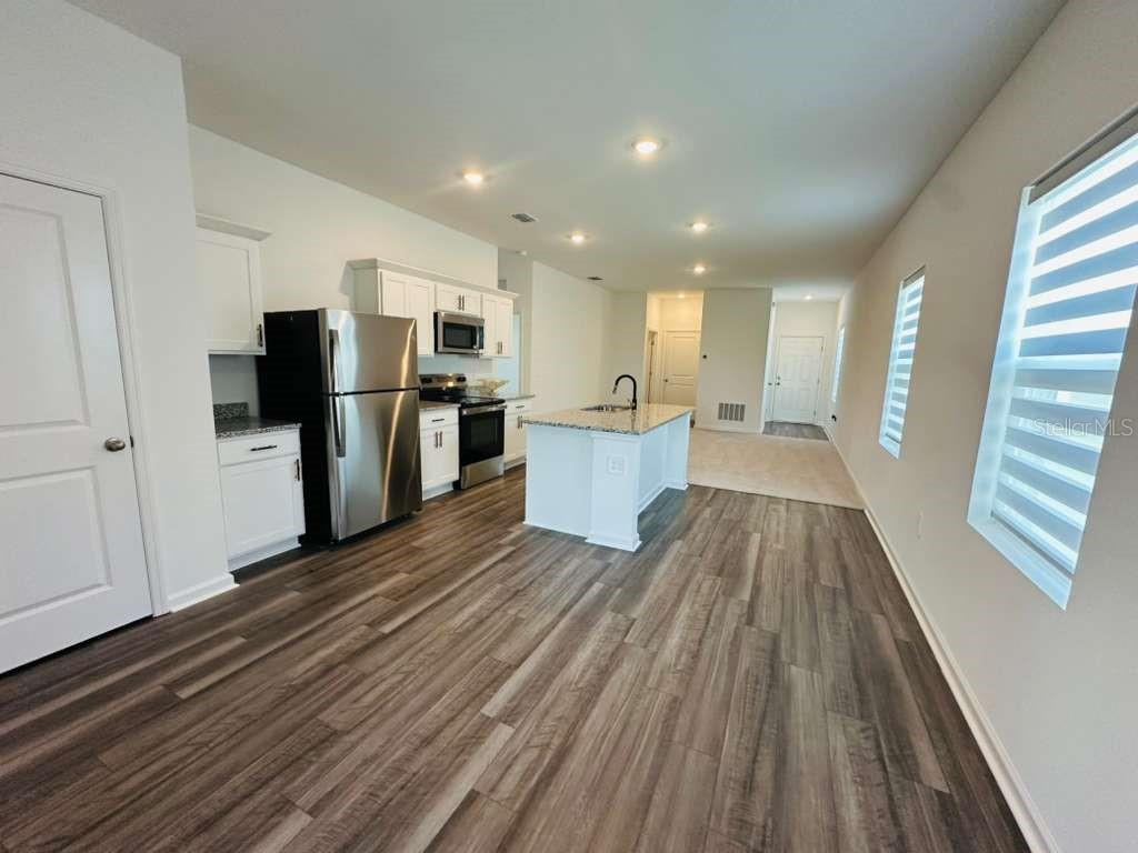 10473 Curving Creek Loop Property Photo 9