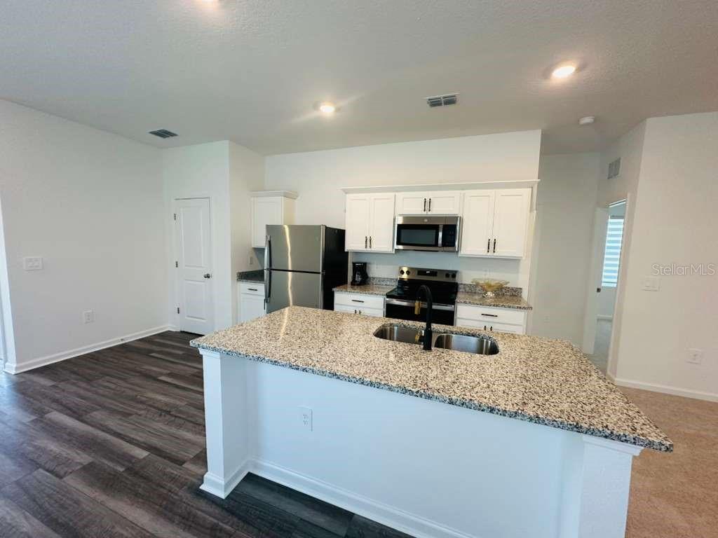10473 Curving Creek Loop Property Photo 10
