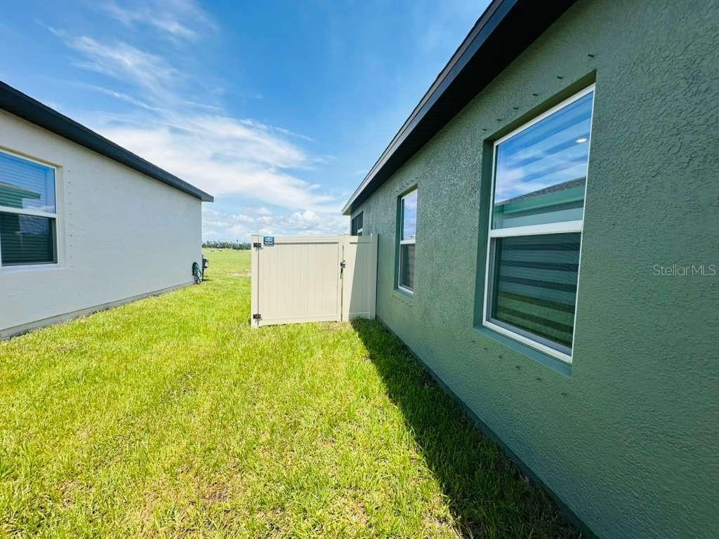 10473 Curving Creek Loop Property Photo 28