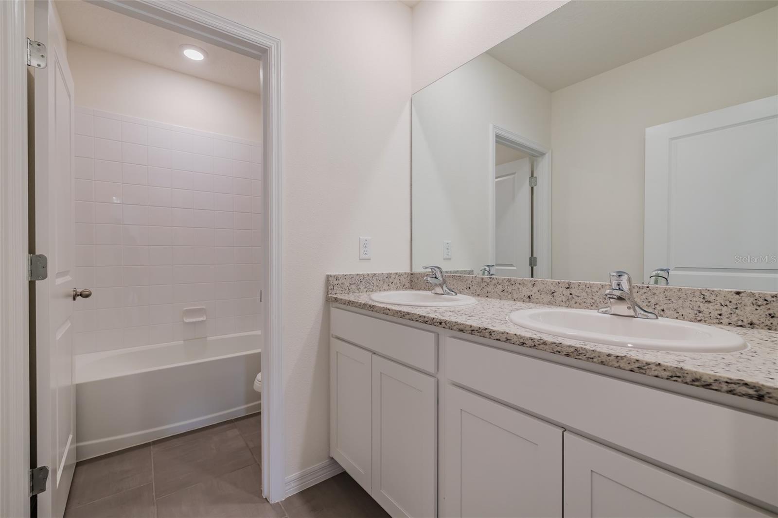 13090 Brookside Moss Dr Property Photo 40