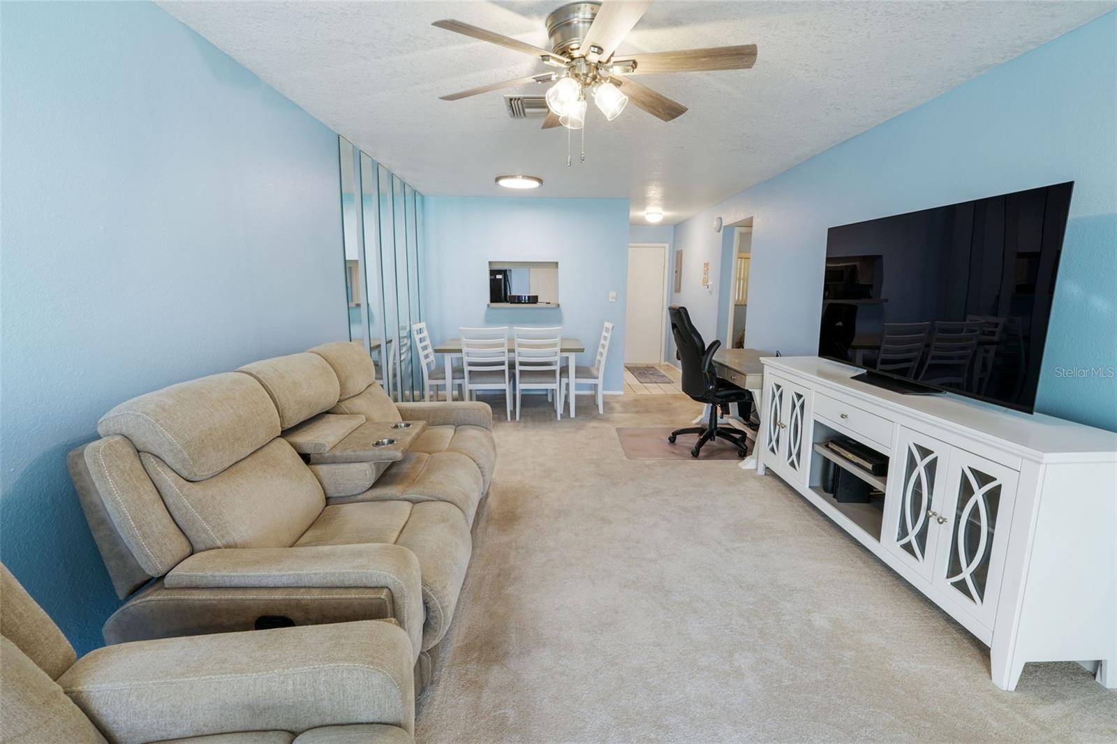 2465 Northside Dr #102 Property Photo 10