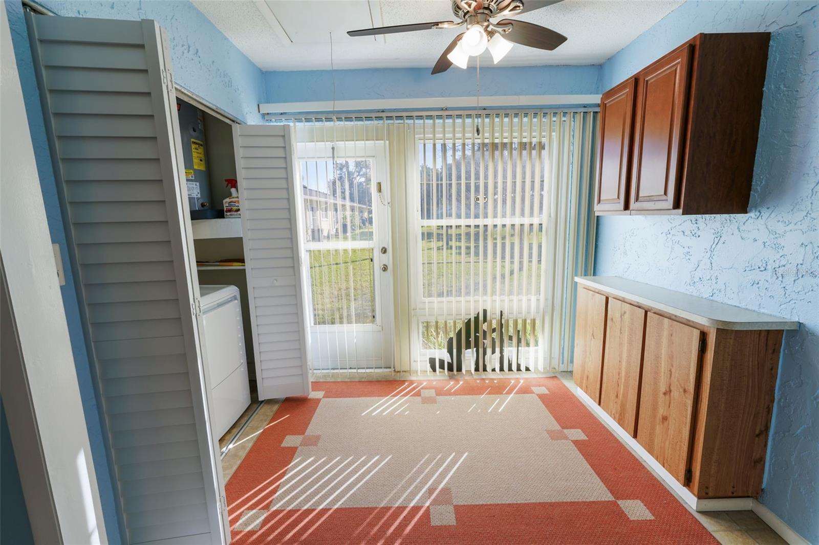 2465 Northside Dr #102 Property Photo 18