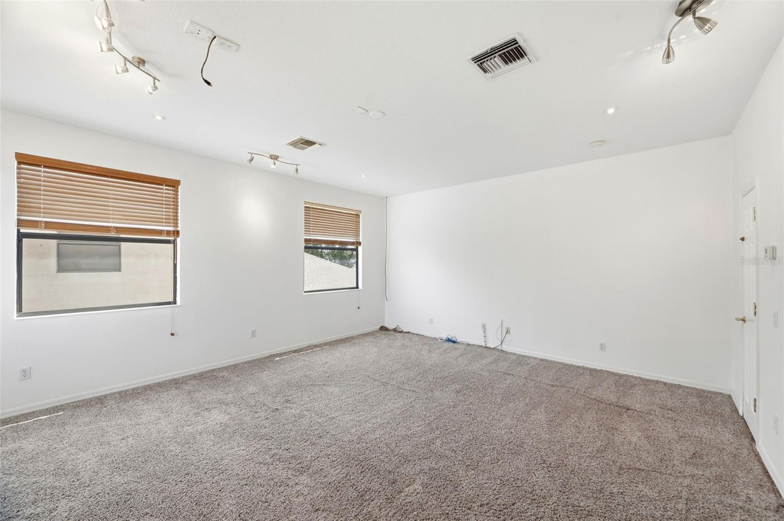 6611 Chickadee Ln Property Photo 59