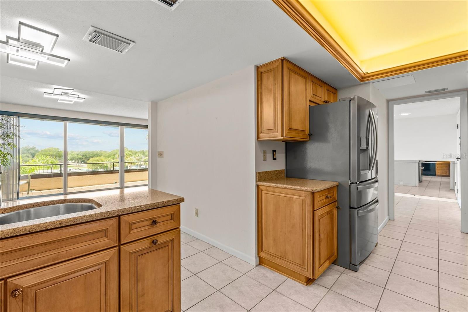 3021 Countryside Blvd #44a Property Photo 11