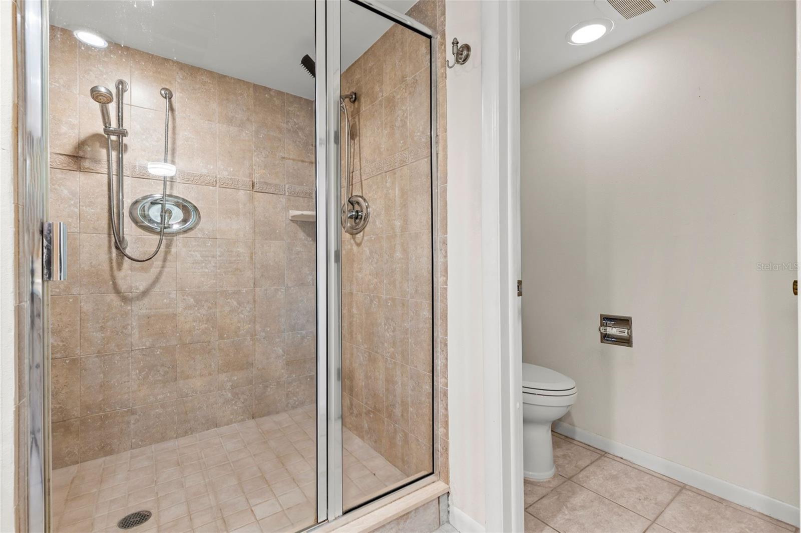 3021 Countryside Blvd #44a Property Photo 18