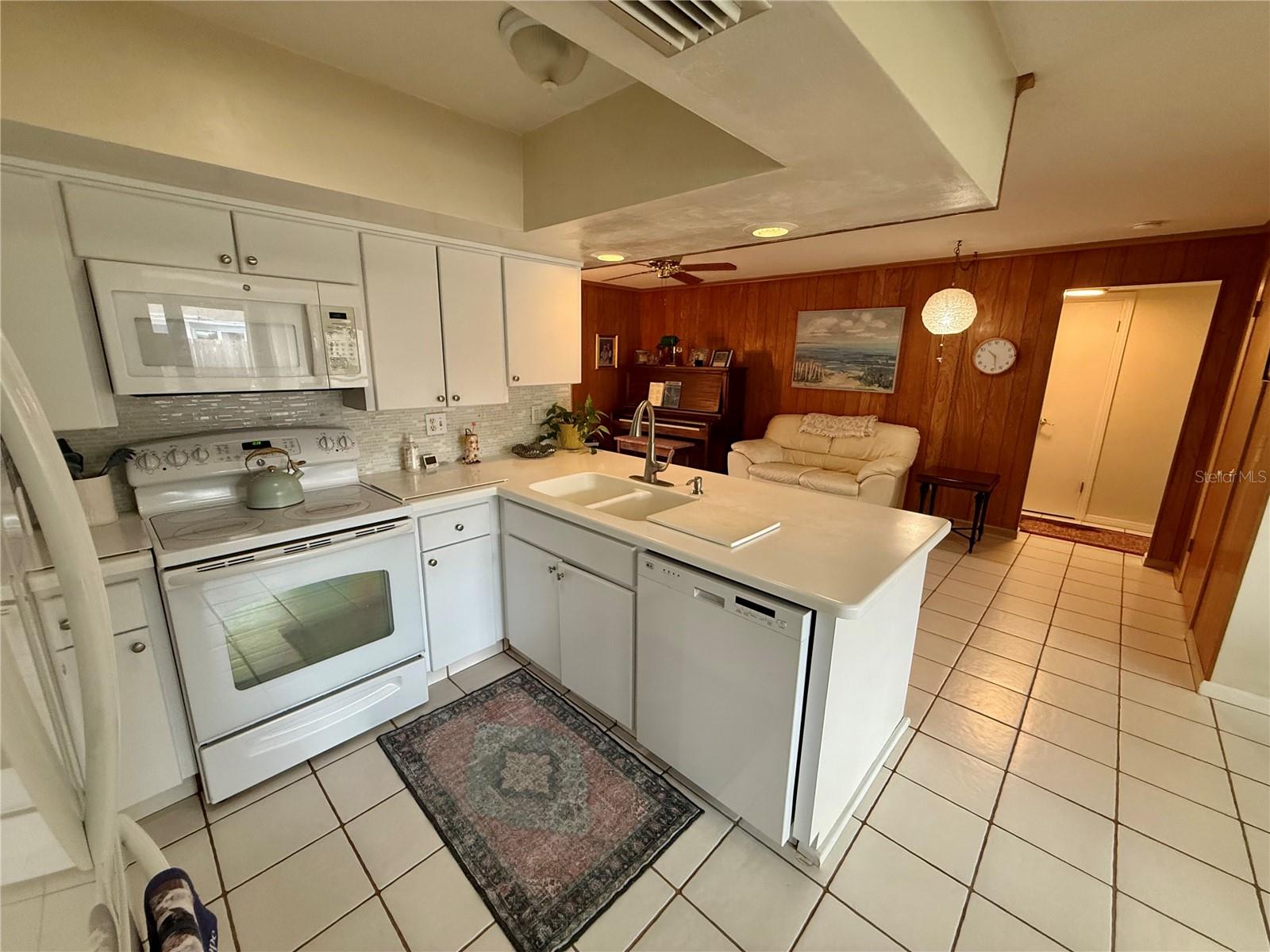 1853 Paradise Ln Property Photo 18