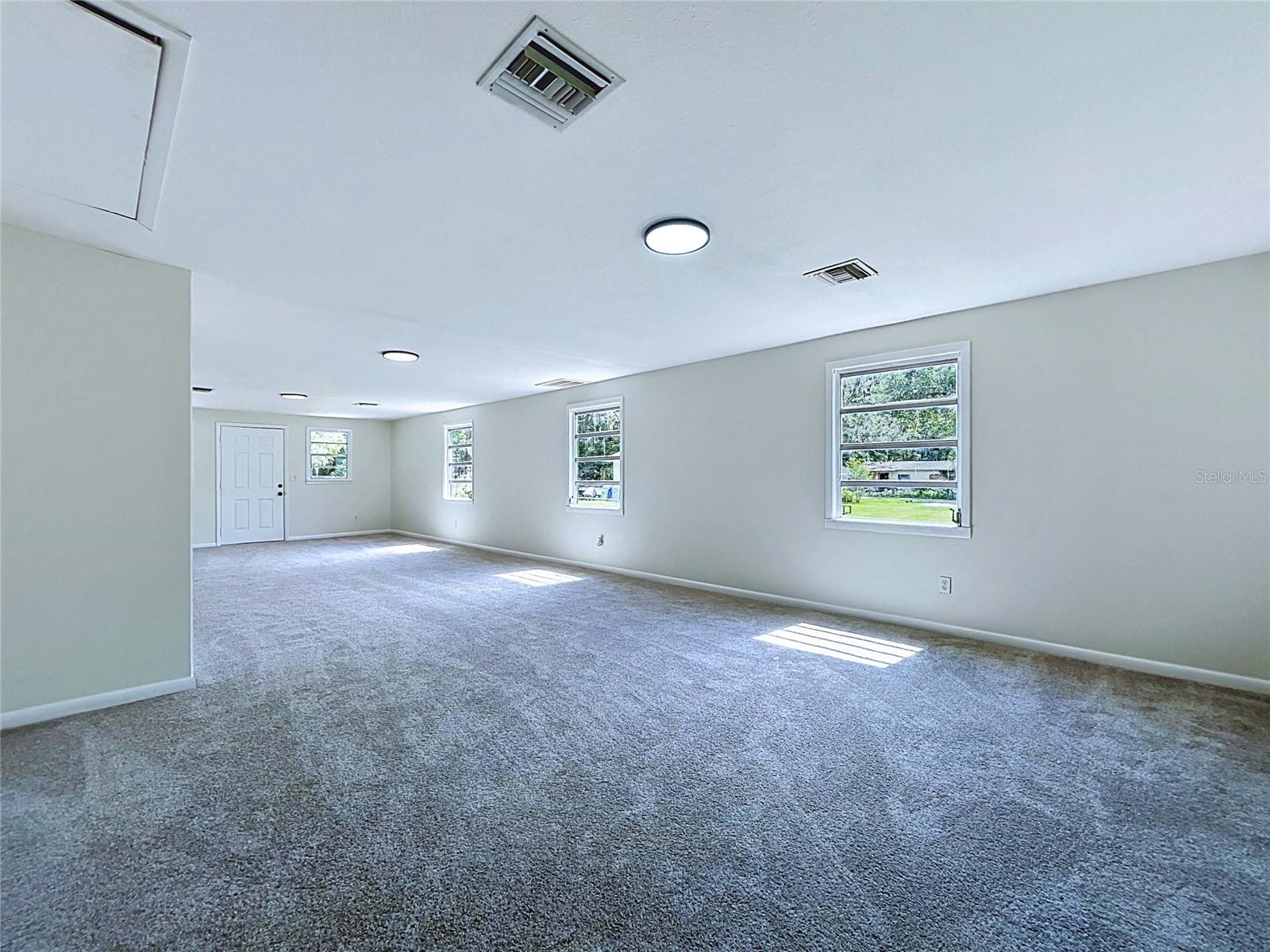 524 East Ave Property Photo 35