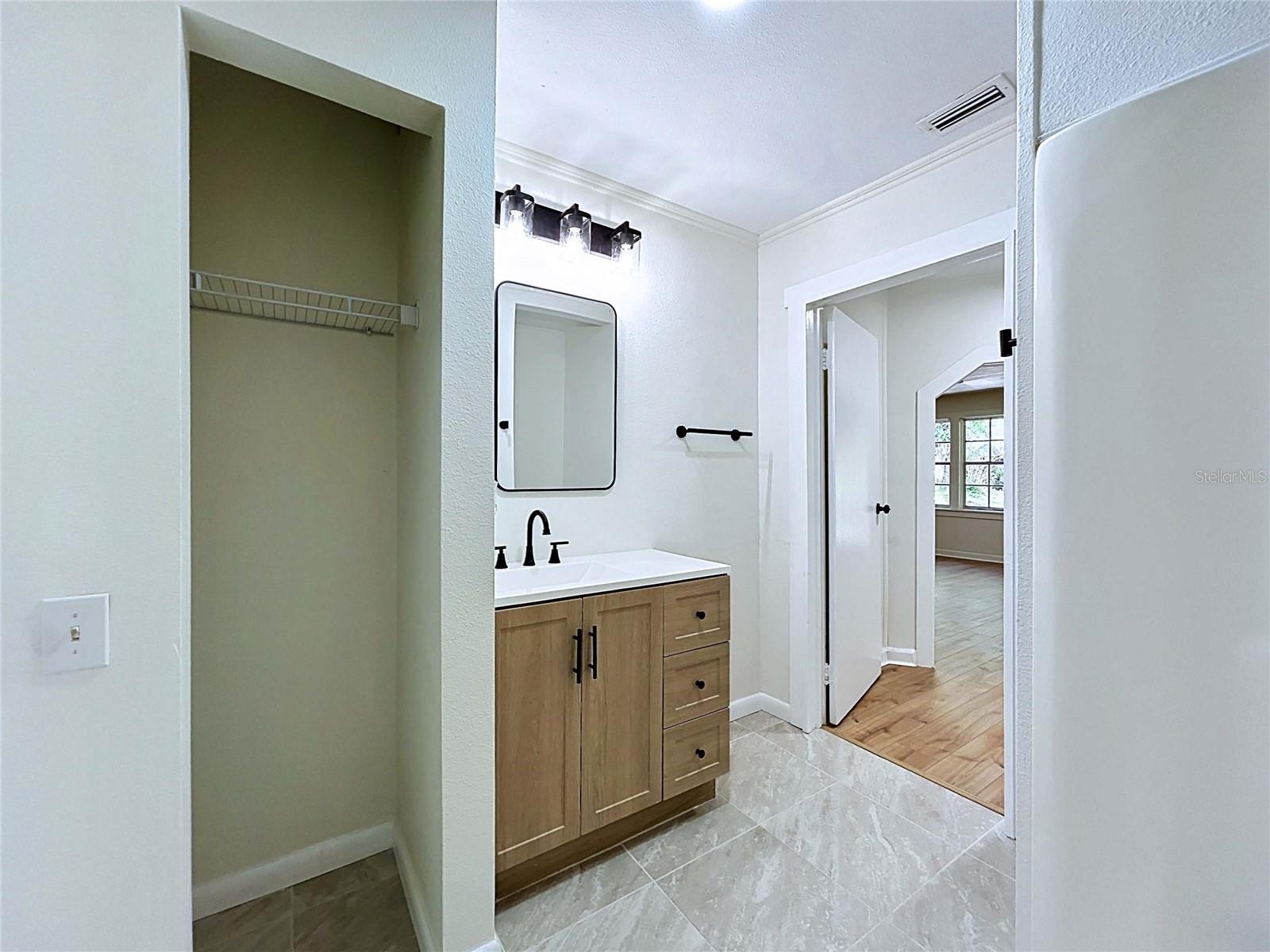 524 East Ave Property Photo 52
