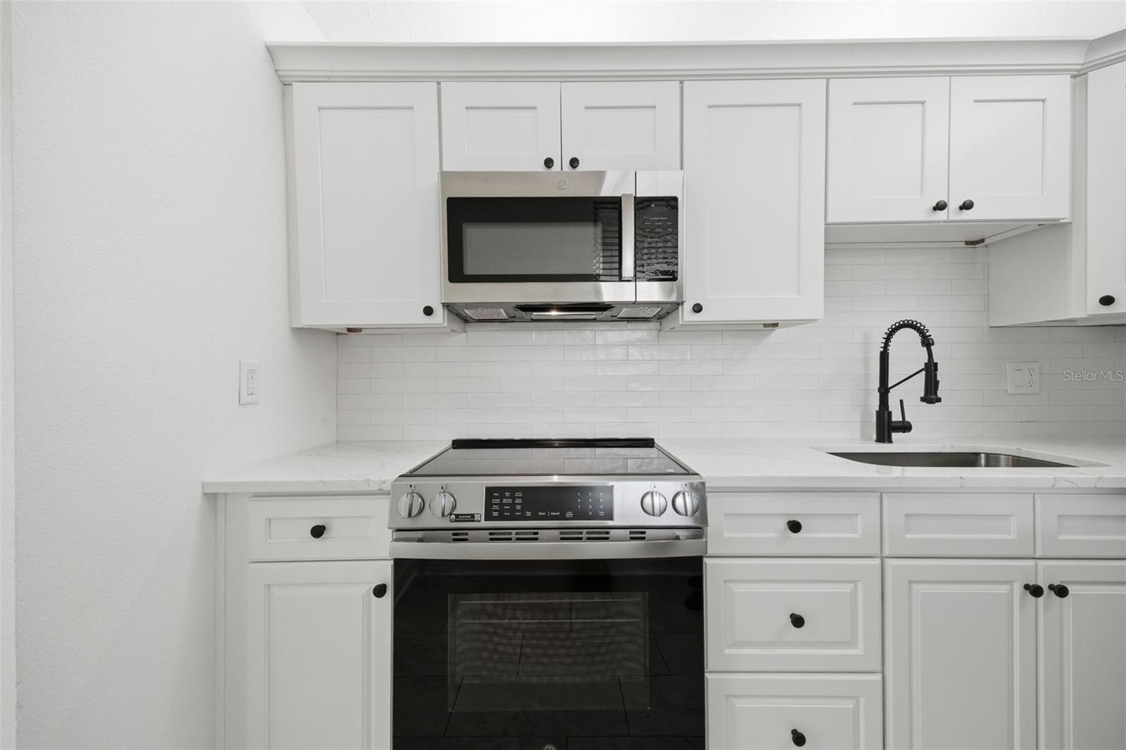 7465 Bay Island Dr S #112 Property Photo 12