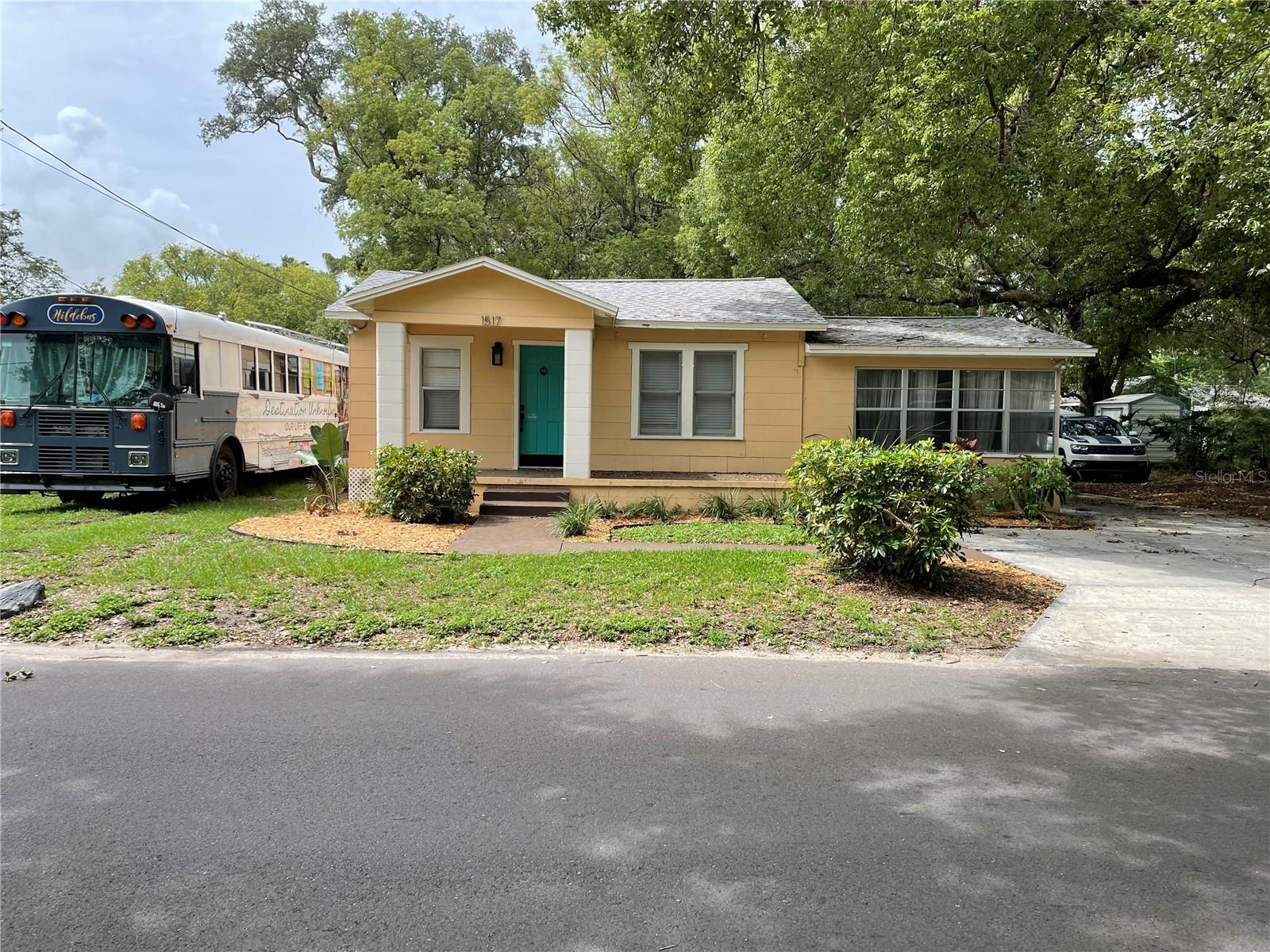 1517 E Ellicott St Property Photo 2