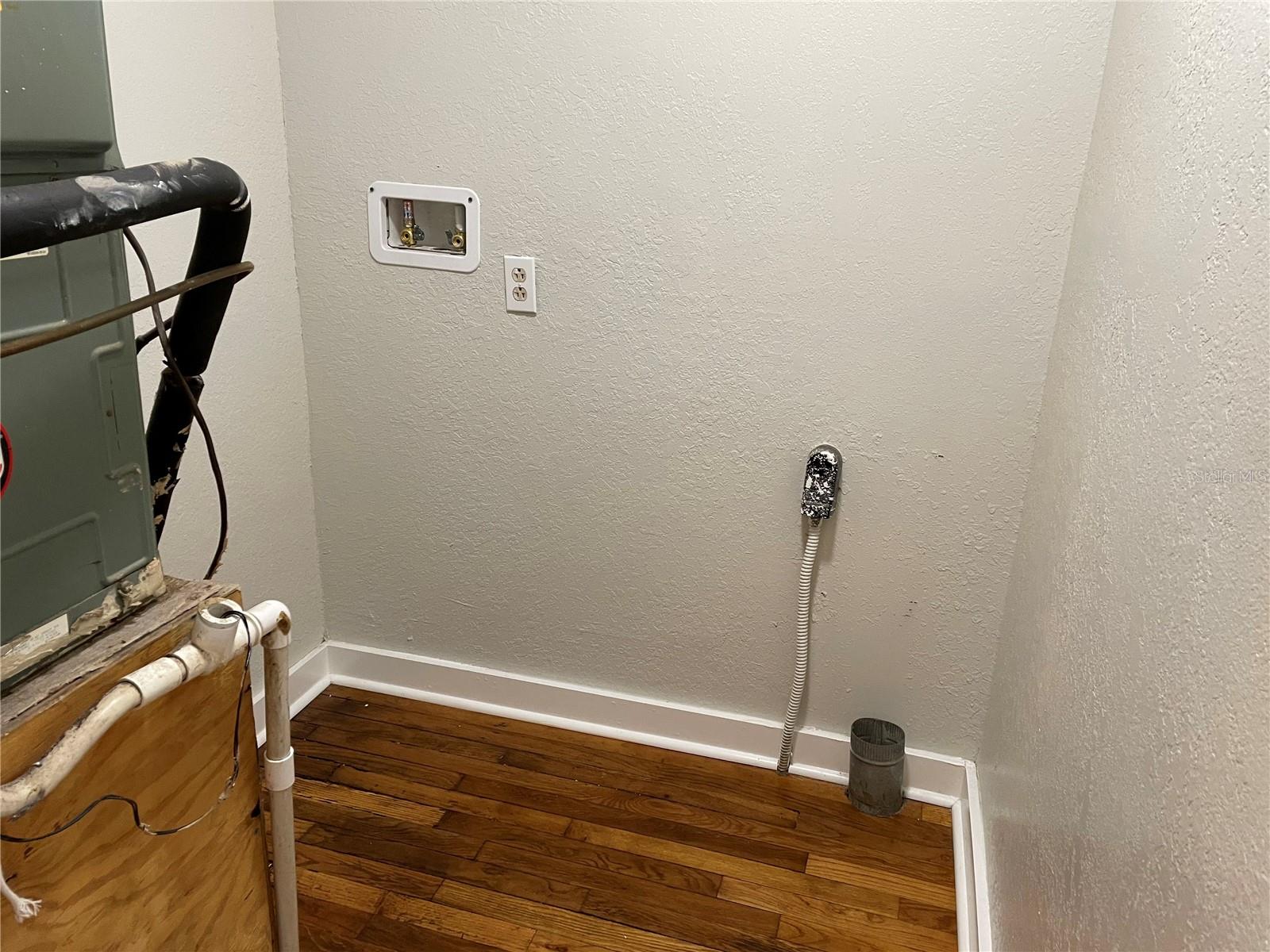1517 E Ellicott St Property Photo 24