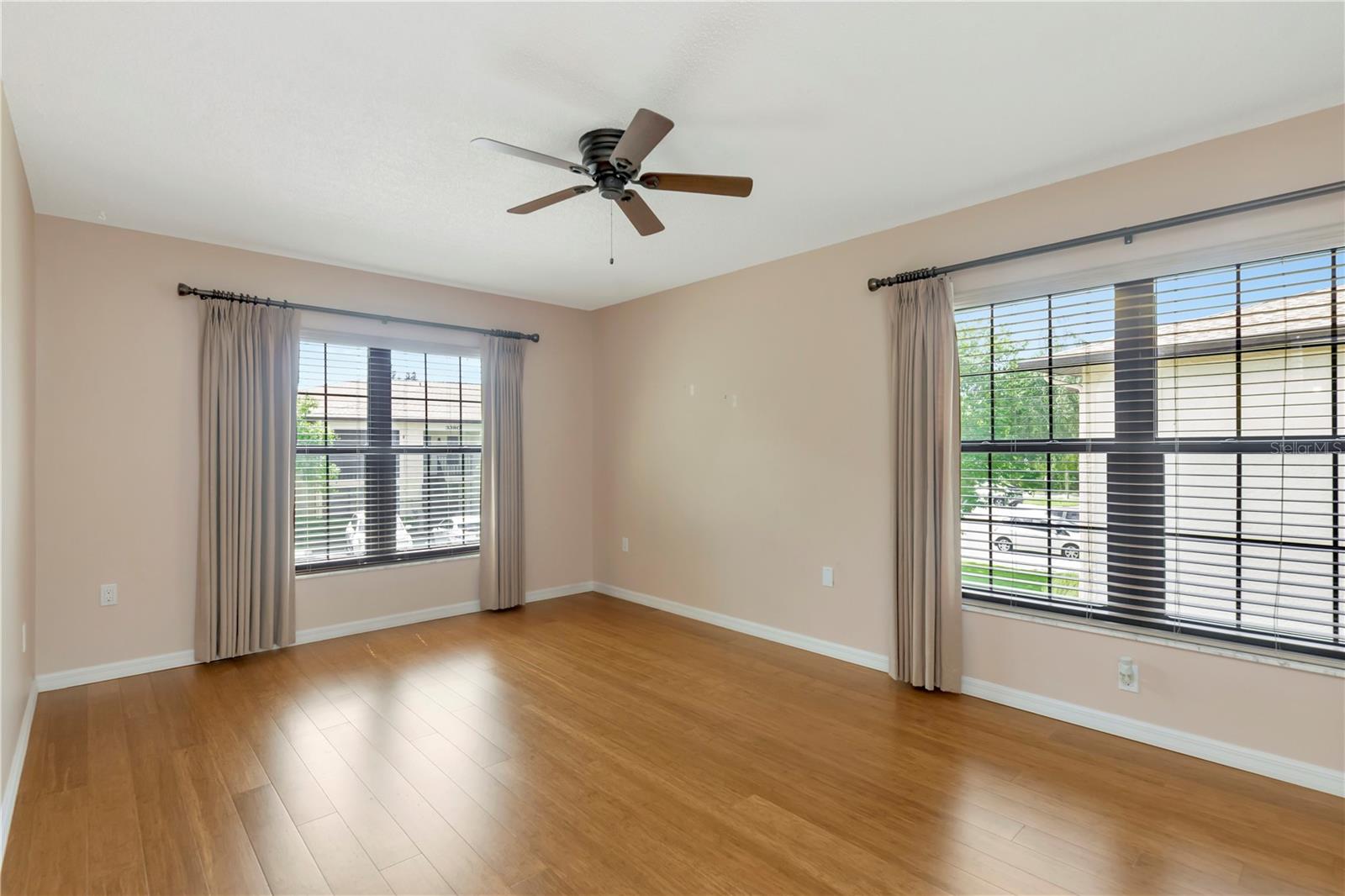 3367 Crystal Ct E #e Property Photo 13
