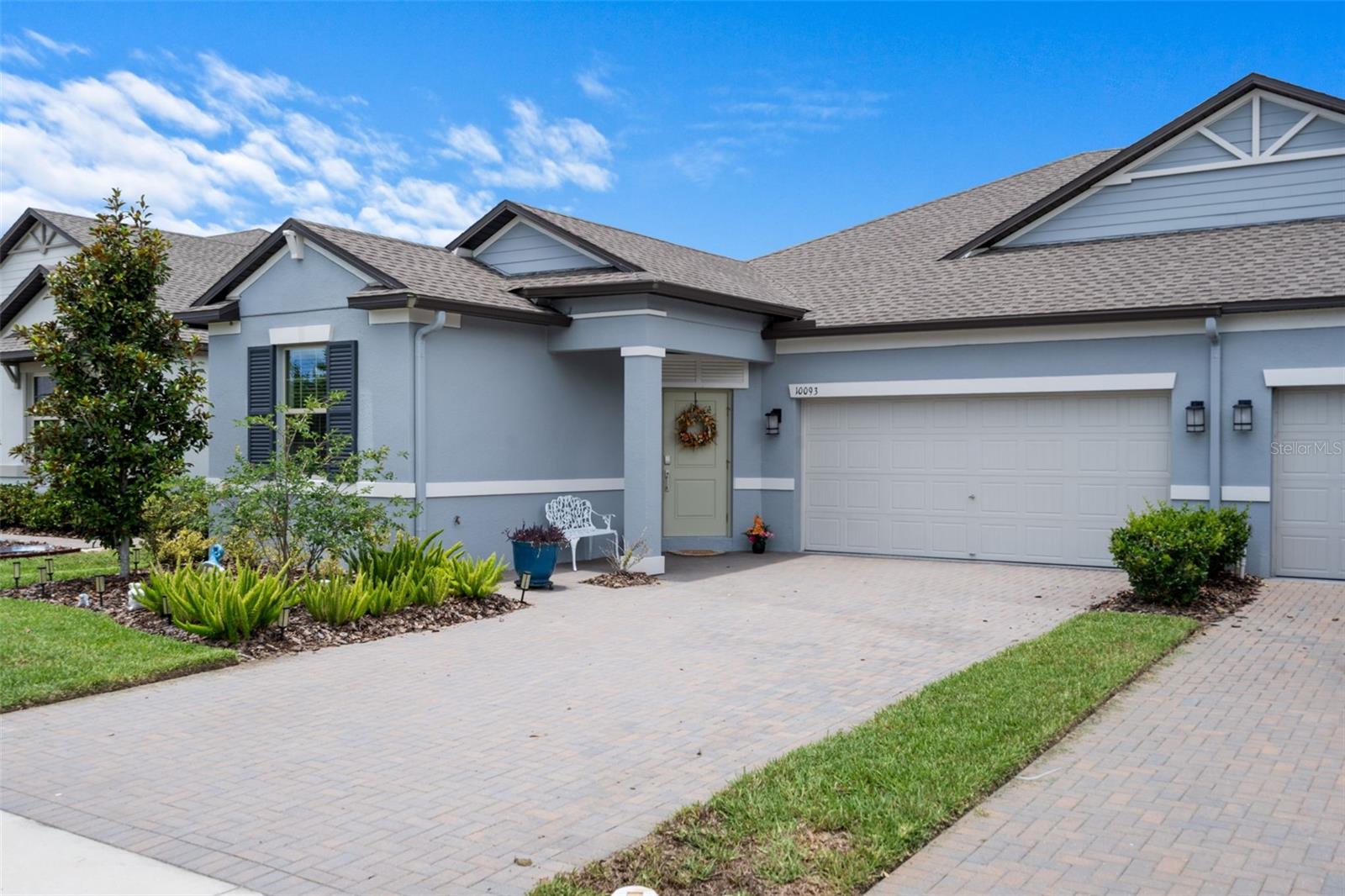 10093 CAMPANULA CT