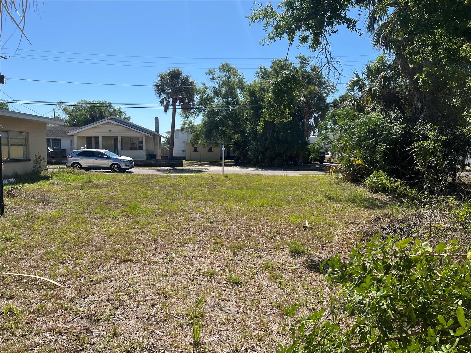 1104 N Garden St Property Photo 2