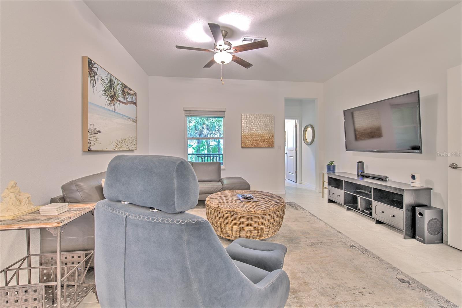 4722 Tuscan Loon Dr Property Photo 6