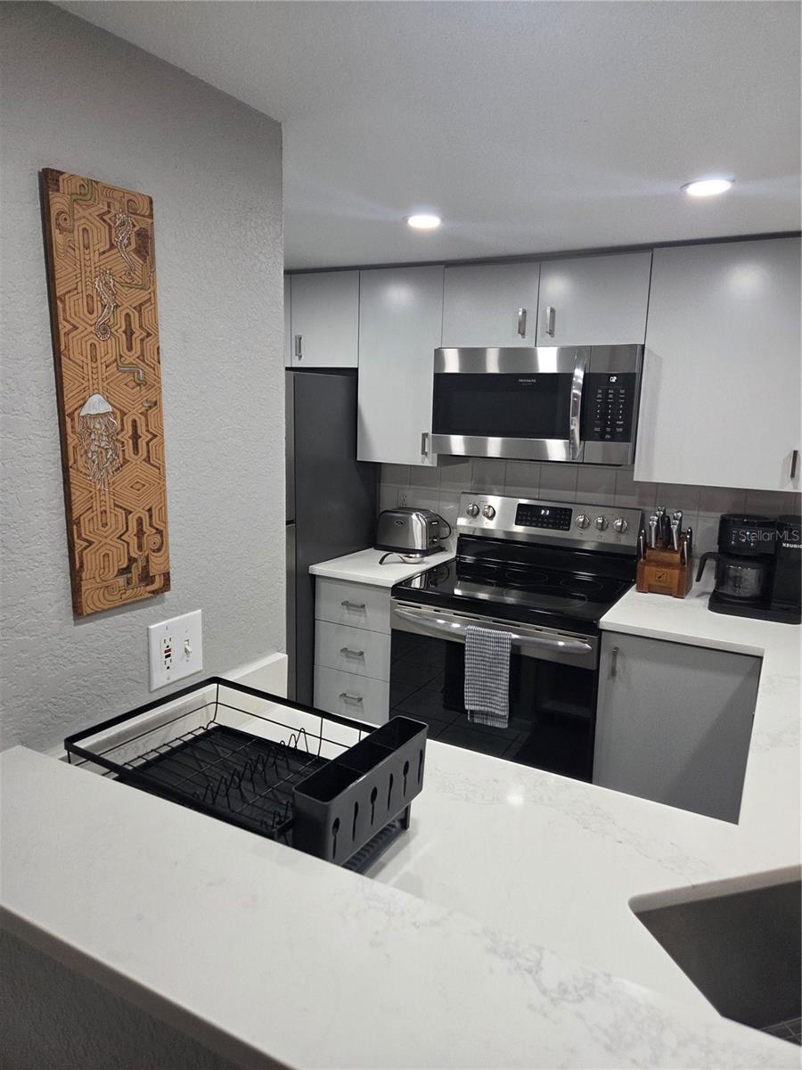 850 S Tamiami Trl #801 Property Photo 6