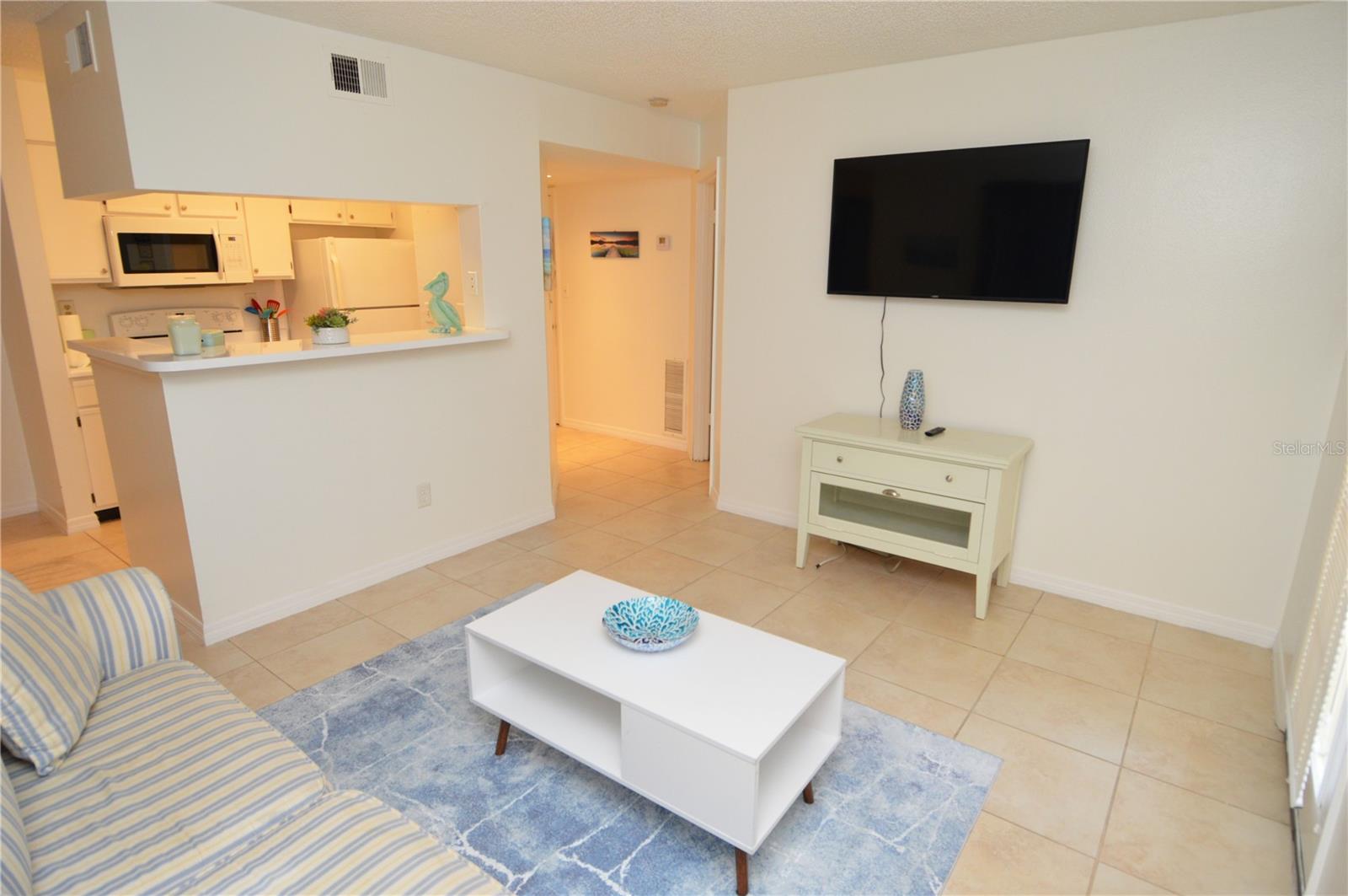 8625 Mallard Reserve Dr #101 Property Photo 3