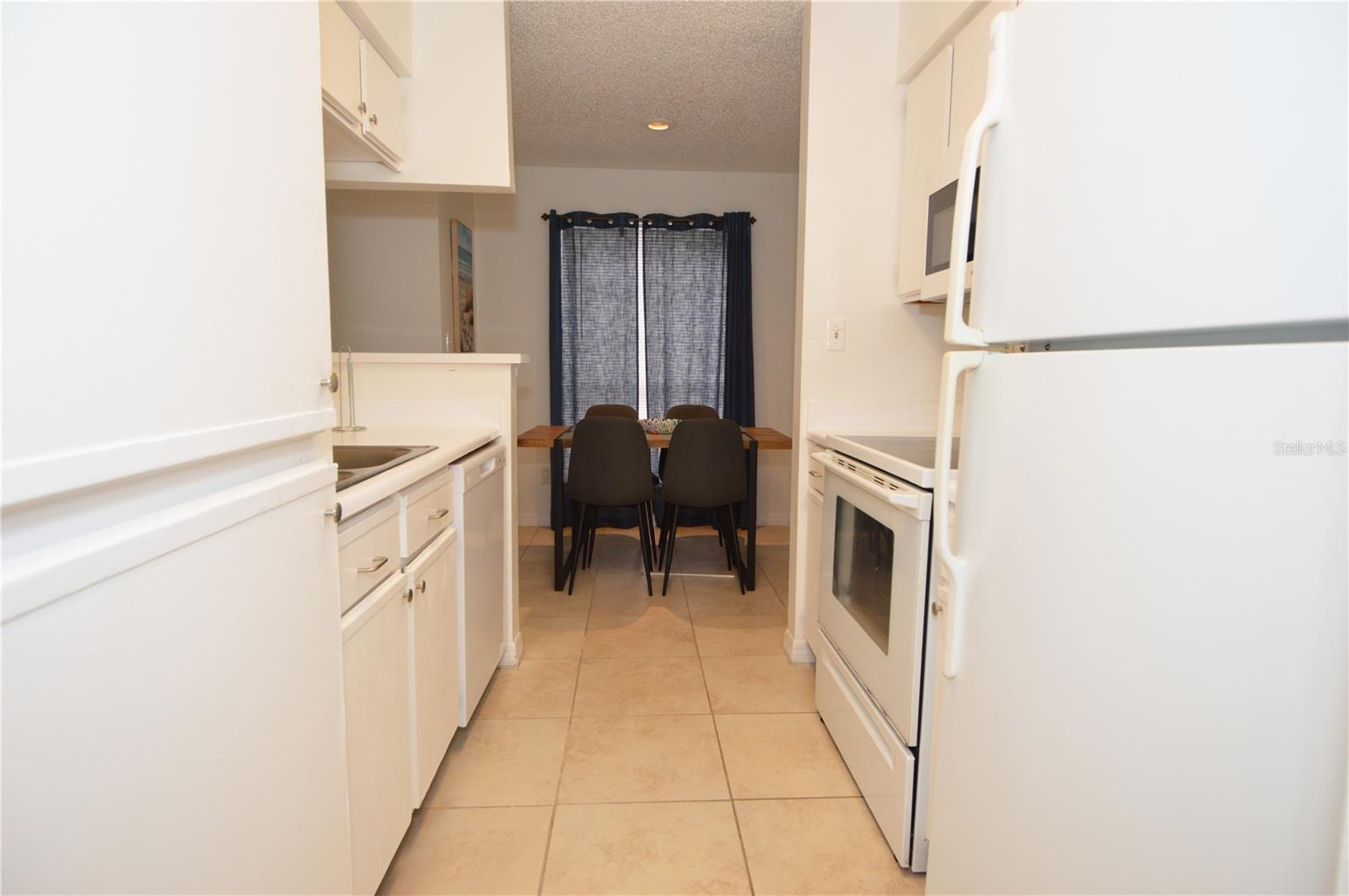 8625 Mallard Reserve Dr #101 Property Photo 9