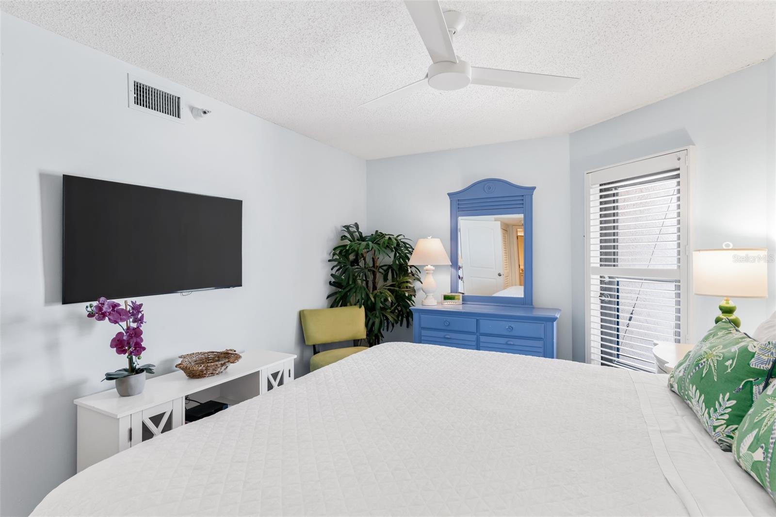 17334 Gulf Blvd #203 Property Photo 17