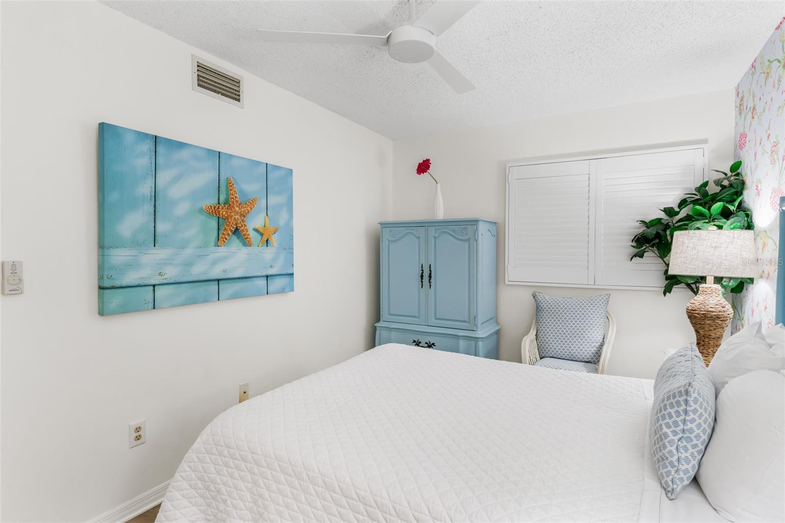 17334 Gulf Blvd #203 Property Photo 28