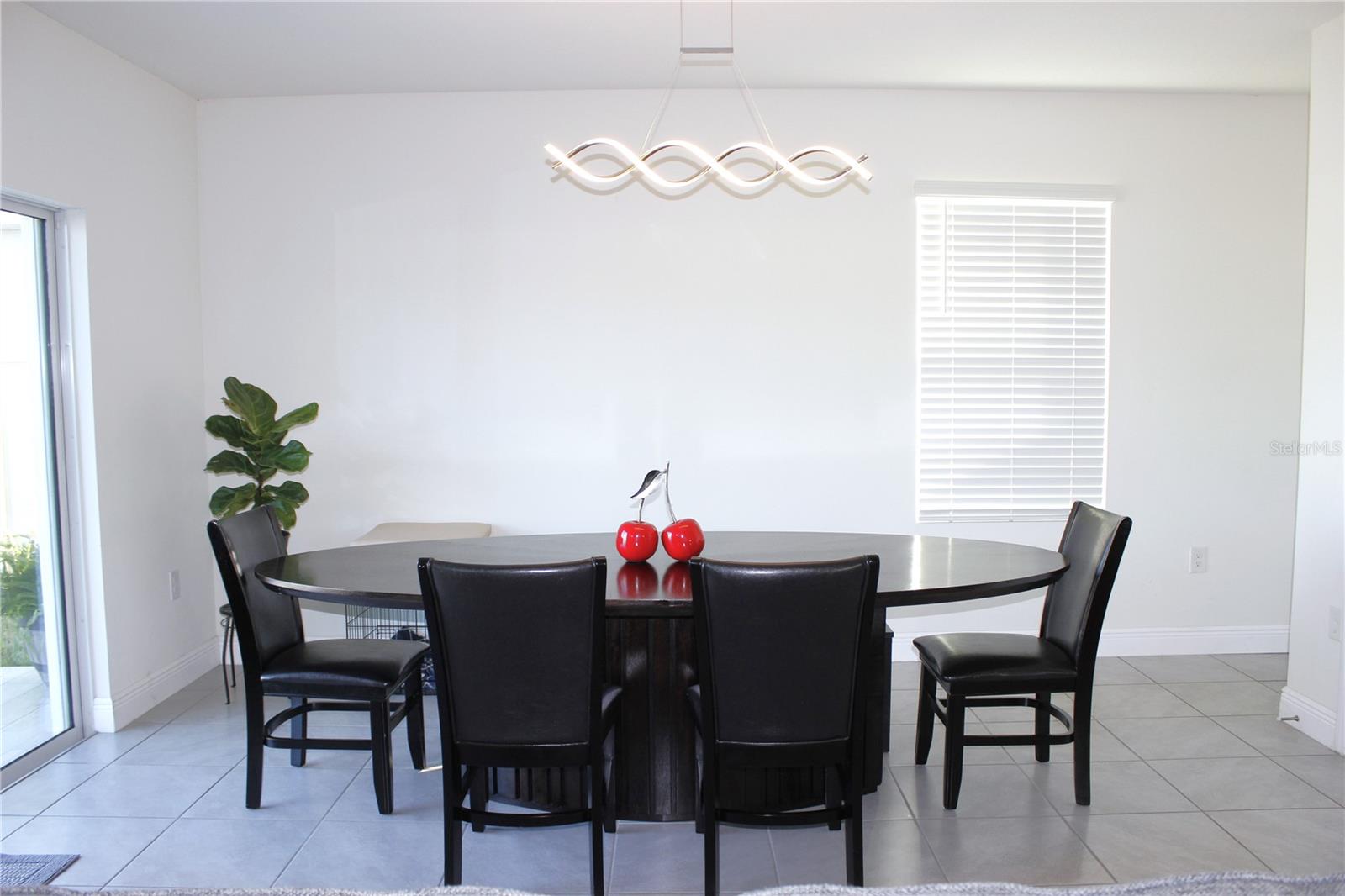 8406 Hardy Bay Loop Property Photo 8