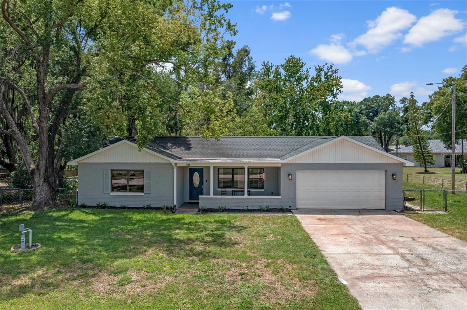 4737 King Lake Dr Property Photo 1