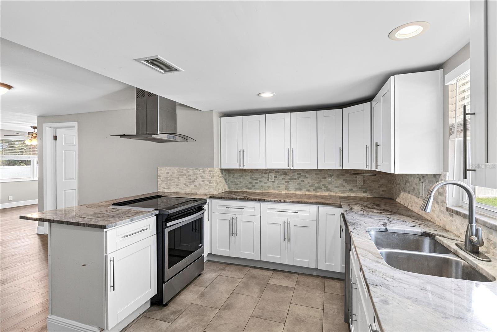 1804 E Idlewild Ave Property Photo 8