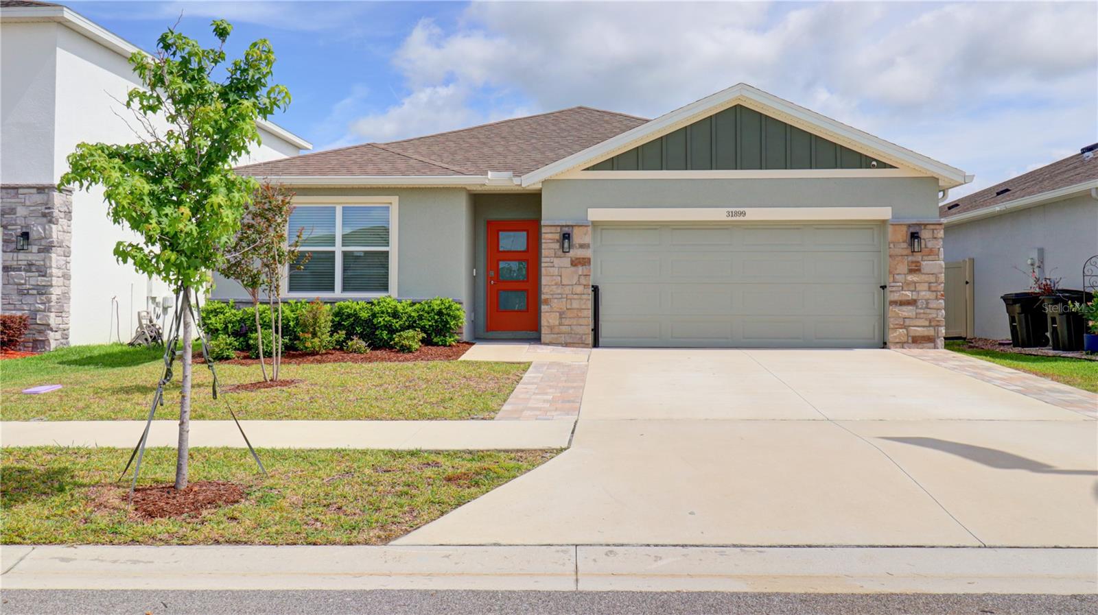 31899 Oyster Trellis Ln Property Photo 1