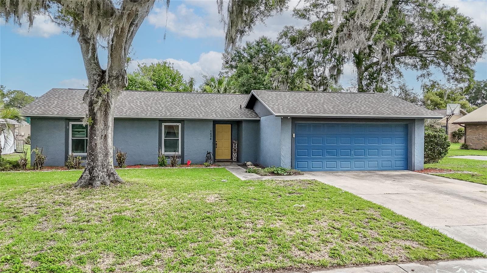 1404 REDBUD CIR