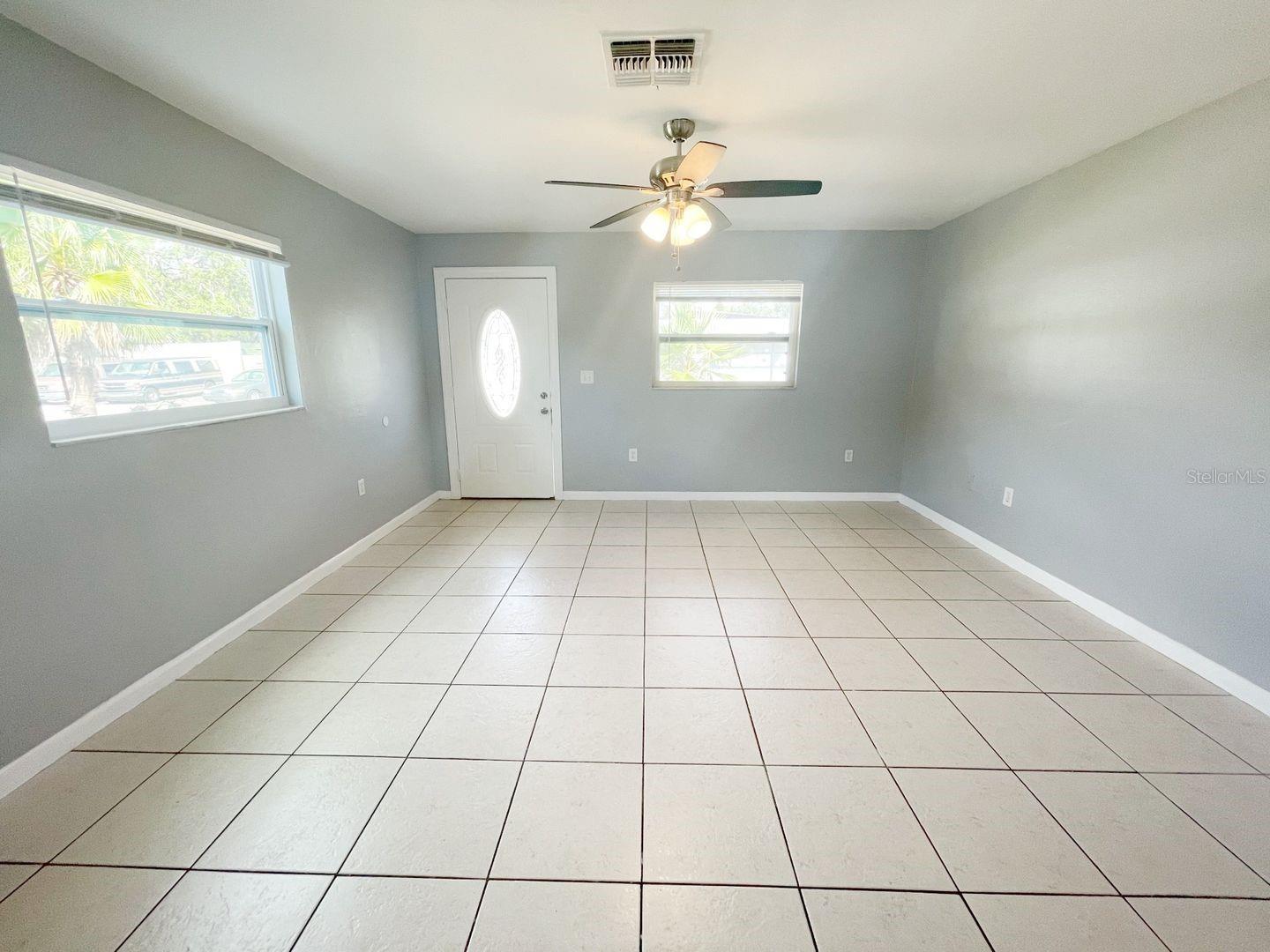 1551 Swordbill Dr Property Photo 7