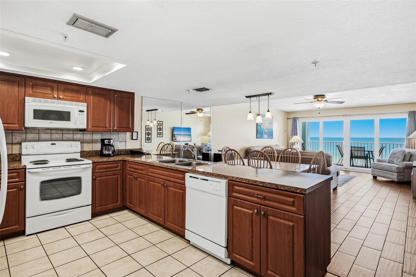 17200 Gulf Blvd #202 Property Photo 15