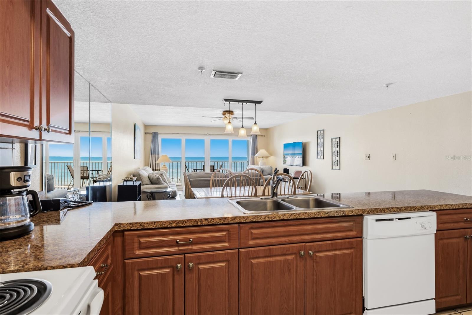 17200 Gulf Blvd #202 Property Photo 16