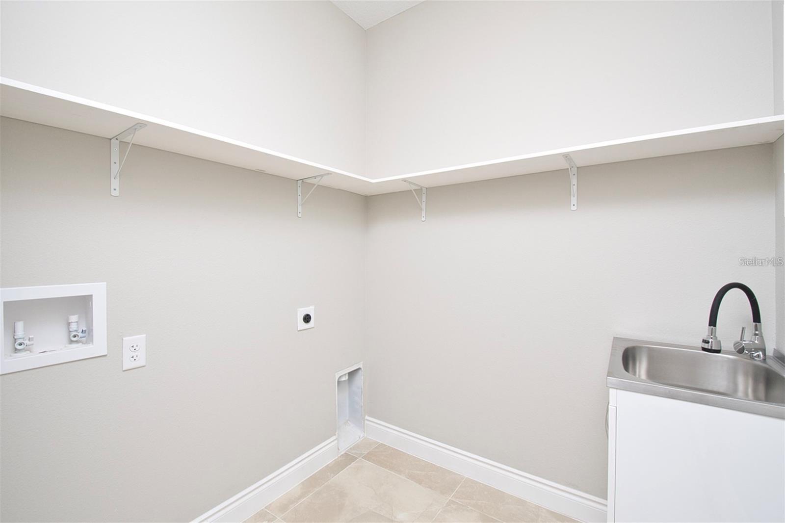 1815 Brentwood Ct Property Photo 28
