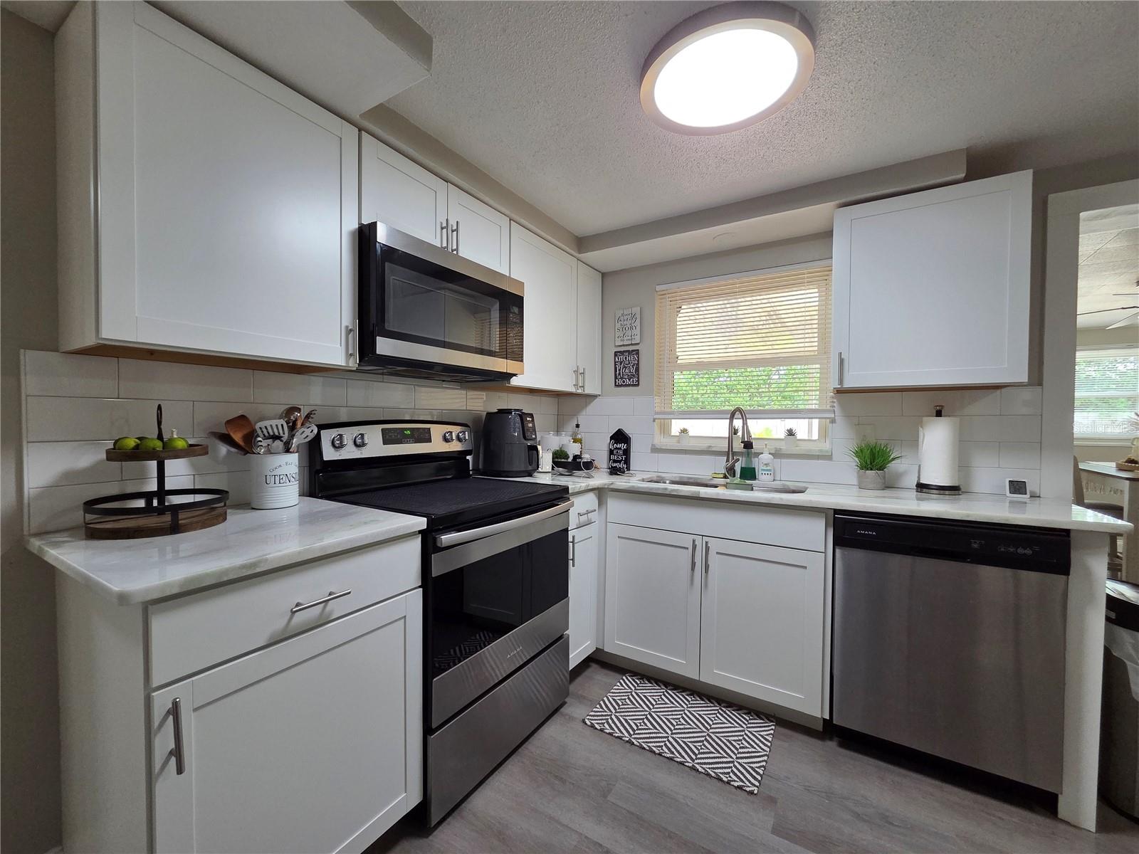 4834 Gaslight Ave Property Photo 8