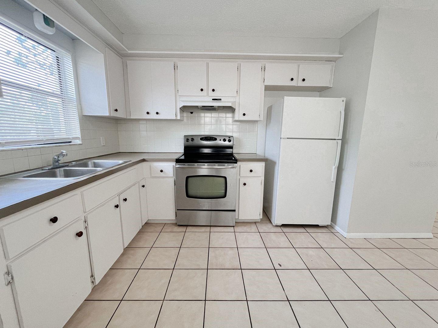 5723 Silver Spur Dr Property Photo 6