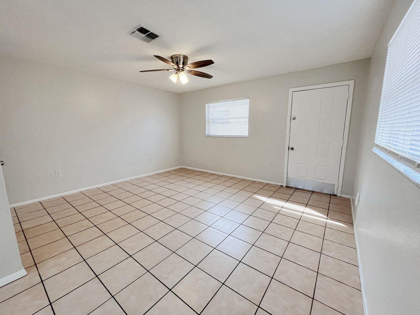 5723 Silver Spur Dr Property Photo 9