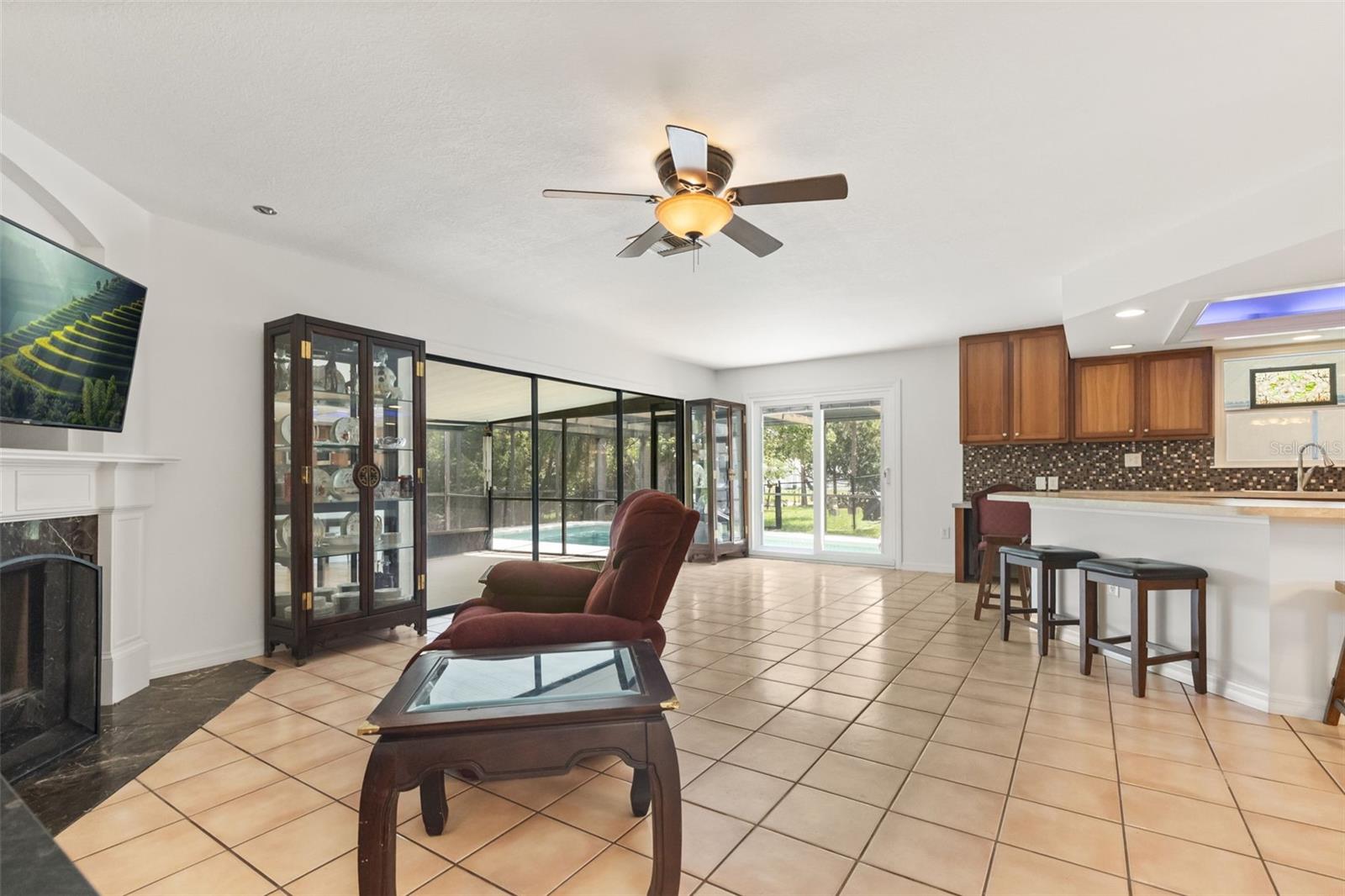 12512 Willow Tree Ave Property Photo 13