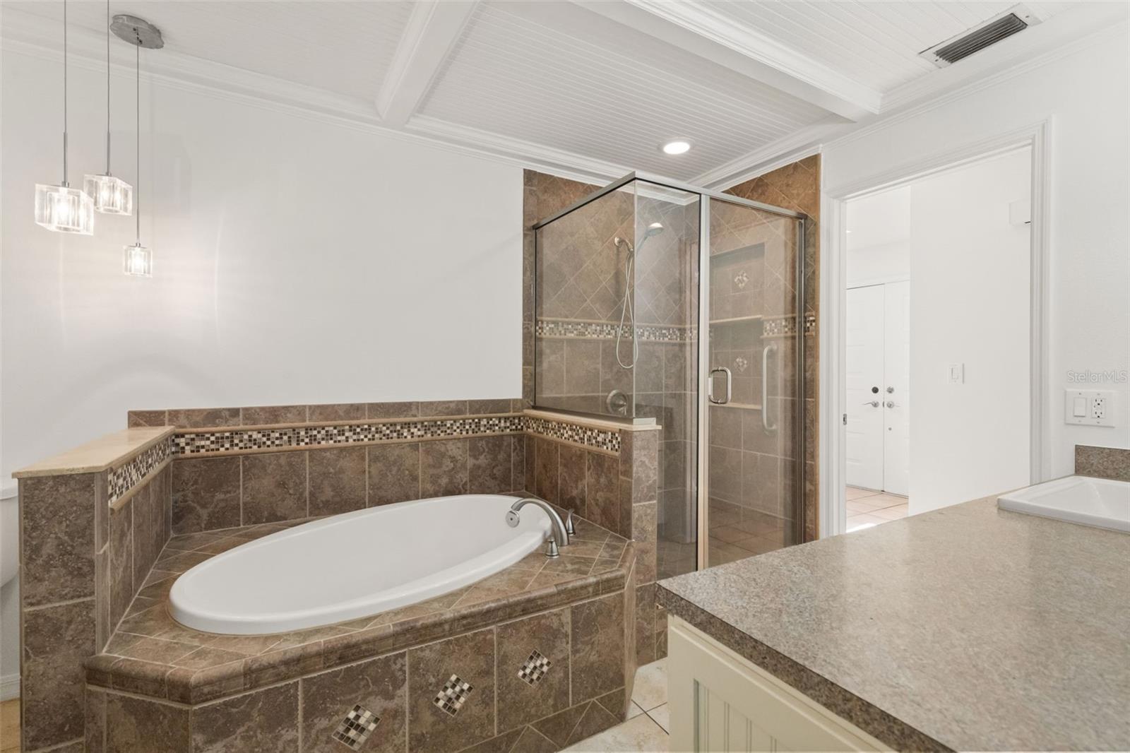 12512 Willow Tree Ave Property Photo 21