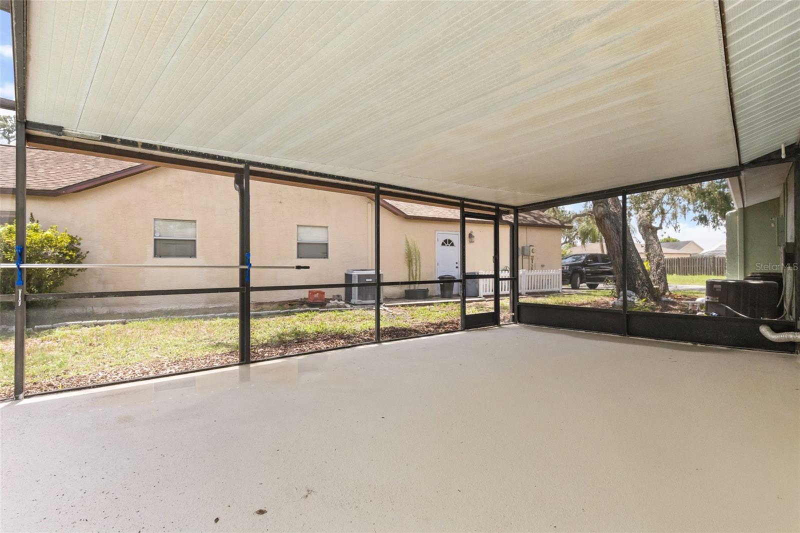 12512 Willow Tree Ave Property Photo 33