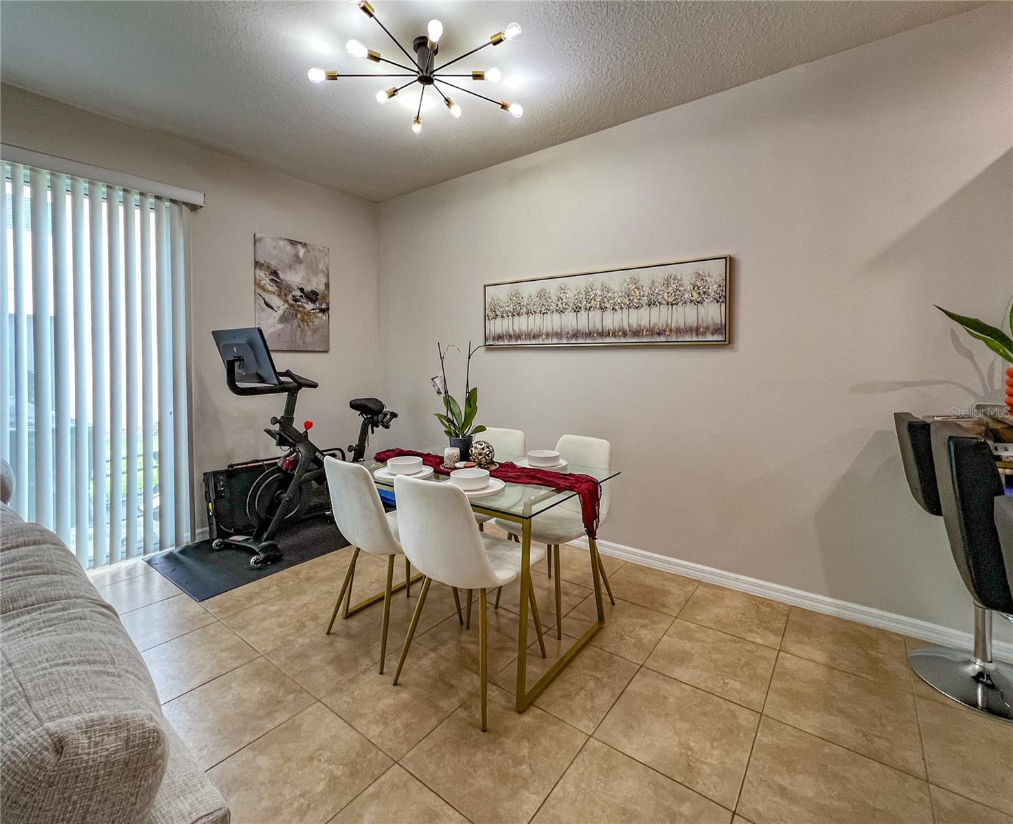 772 Spring Flowers Trl Property Photo 6